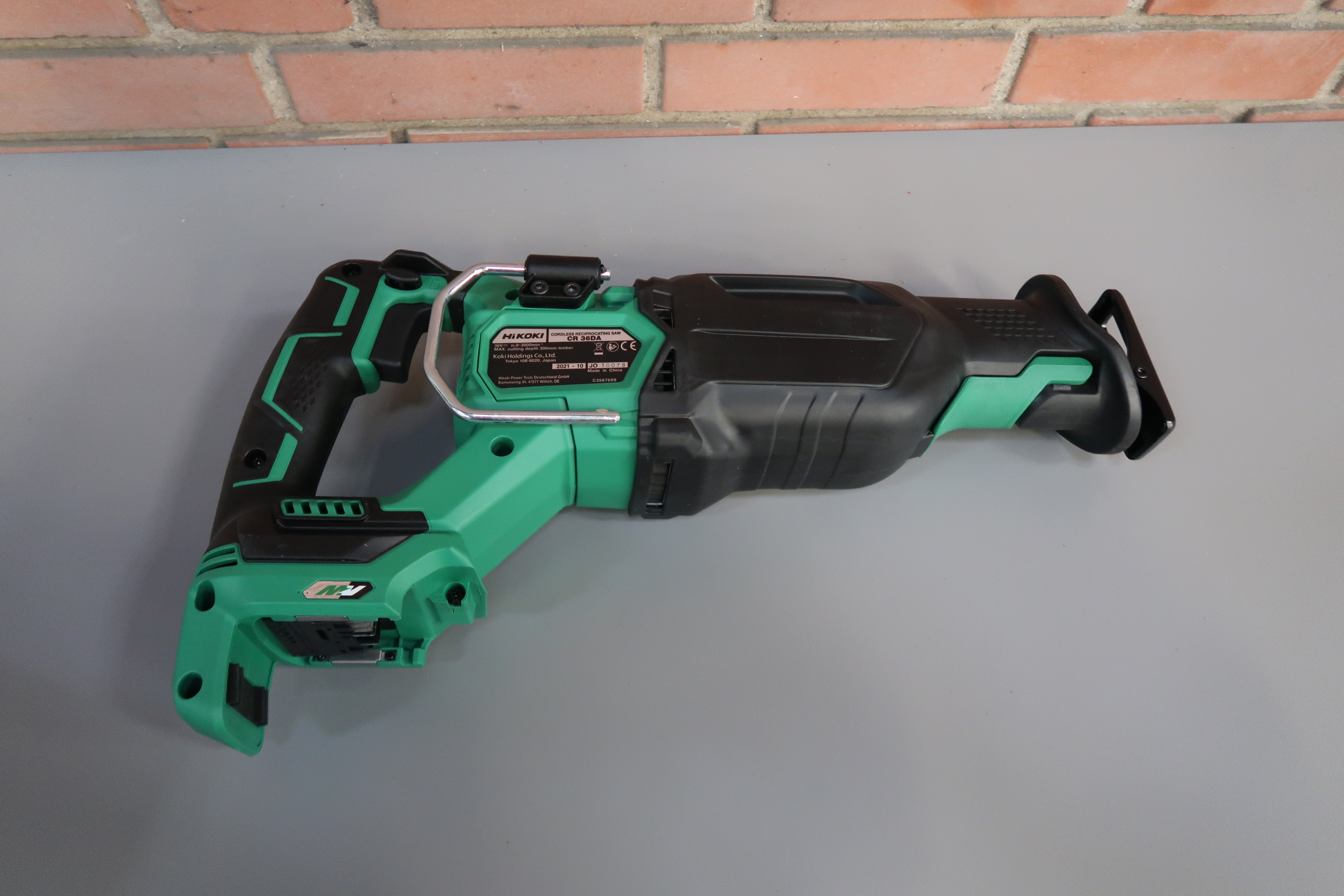 Tiger saw HiKOKI CR36DA without battery and charger - PS Auction 