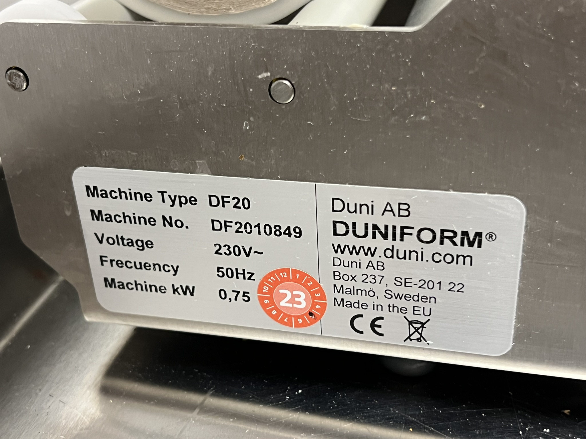 Duniform Sealing machine - Duni Duniform DF20 - PS Auction - We value the future ...