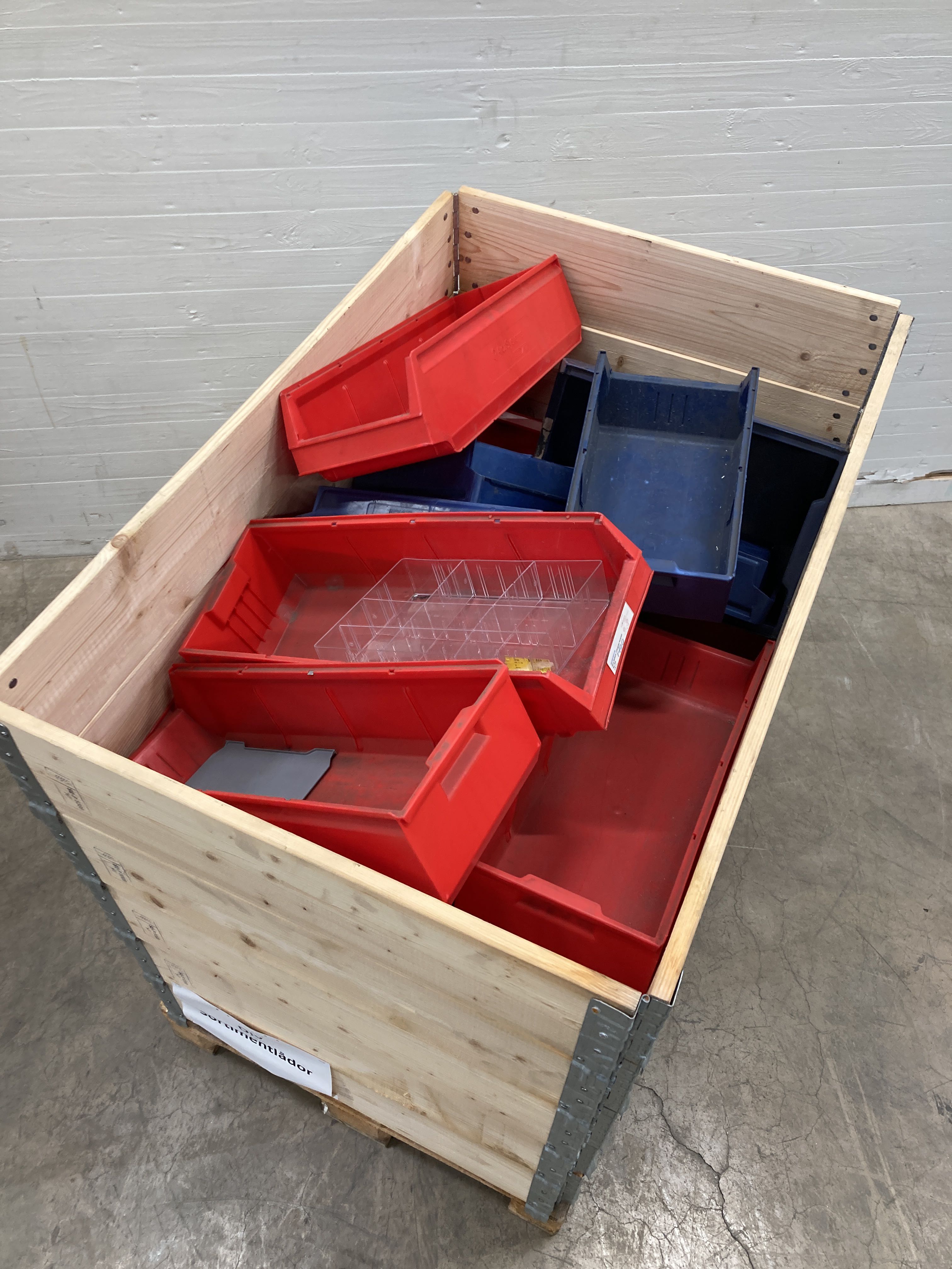 Assortment boxes PS Auction We value the future Largest in net