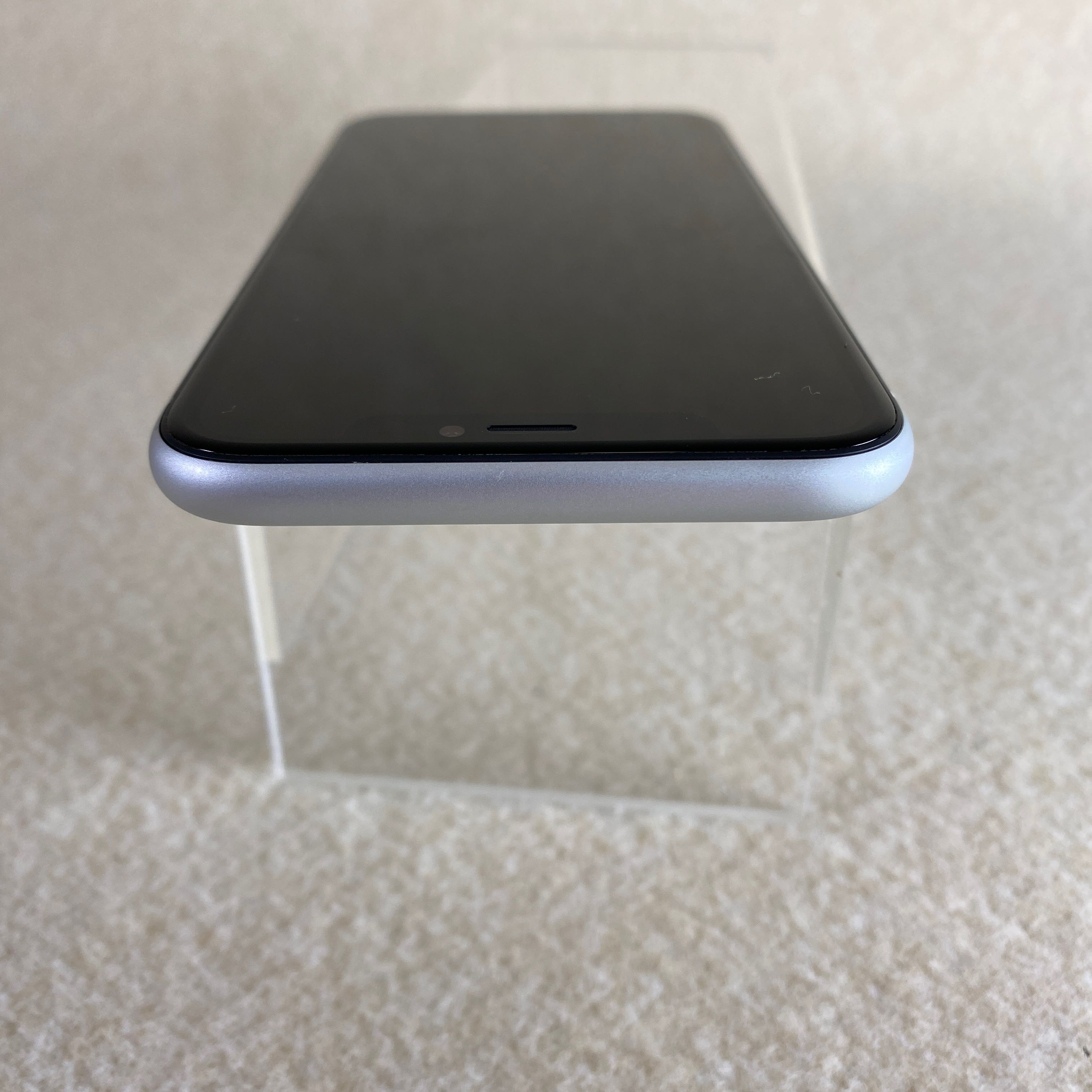 iPhone XR 64GB White - PS Auction - We value the future