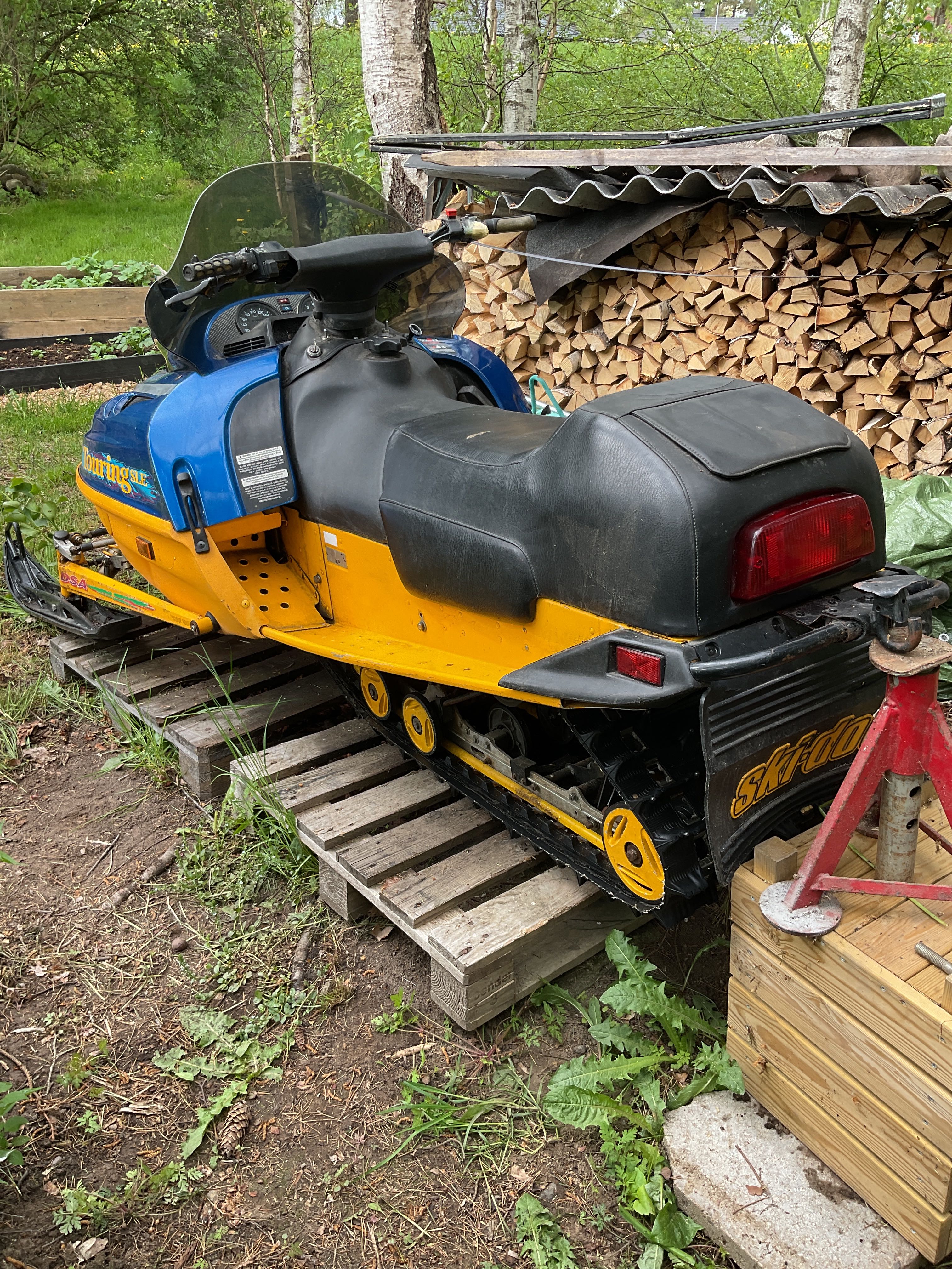 Ski-Doo MXZ 670 0.7 - 1996 - PS Auction - We value the