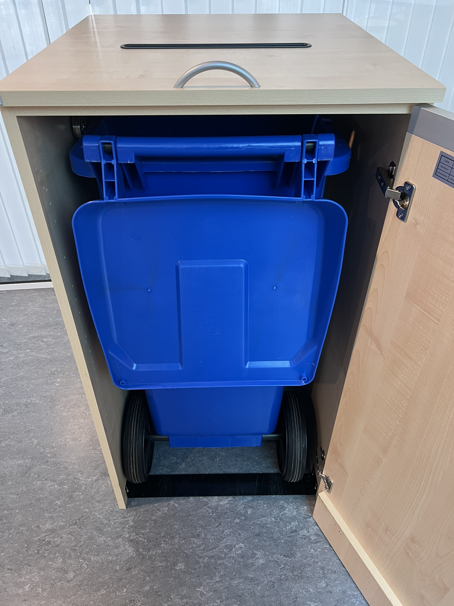 Paper sorting cabinet - PS Auction - We value the future - Largest in ...