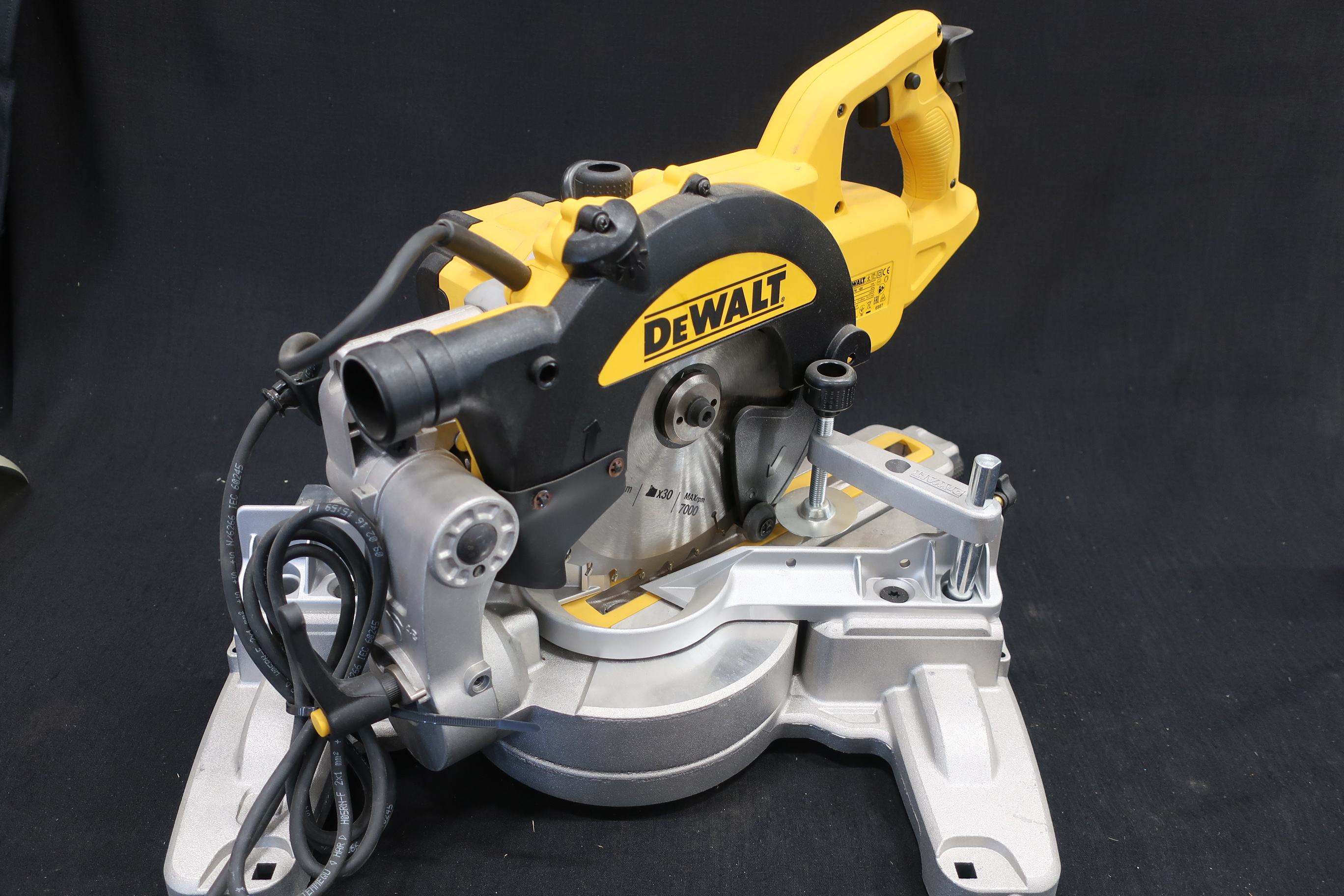 mowing saw DeWALT DWS 774 - PS Auction 