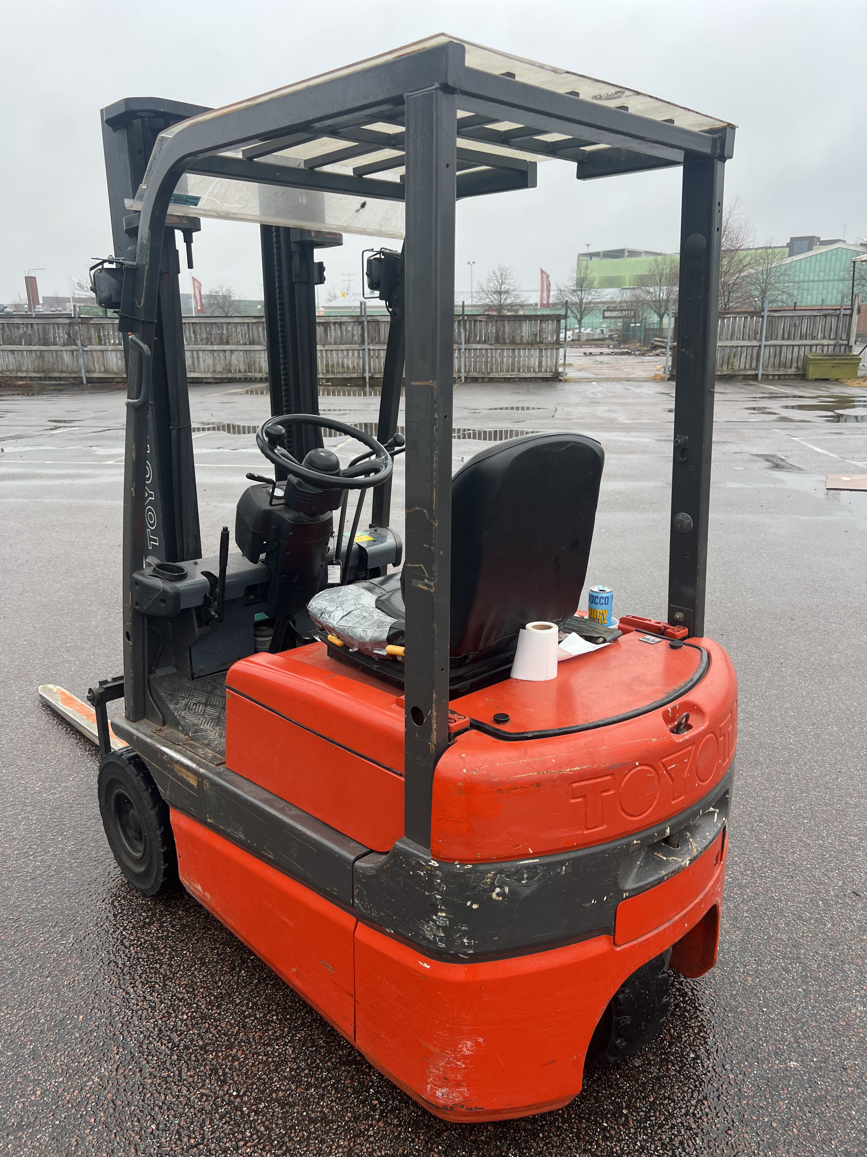 truck-toyota-fbesf-15-1997-17600h-auktioner-online