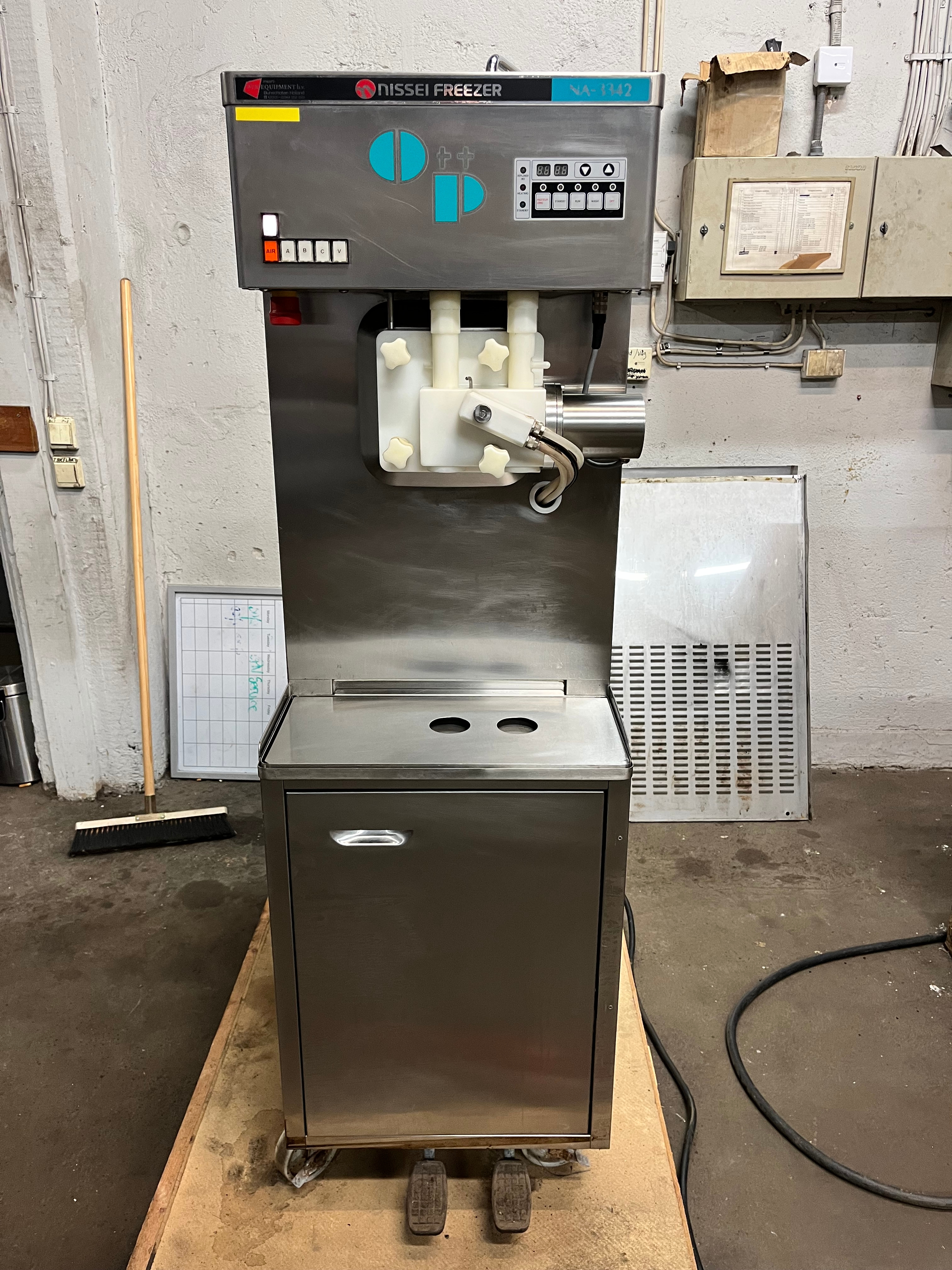 Soft ice cream and milkshake machine A-3342 Nissei Freezer - PS