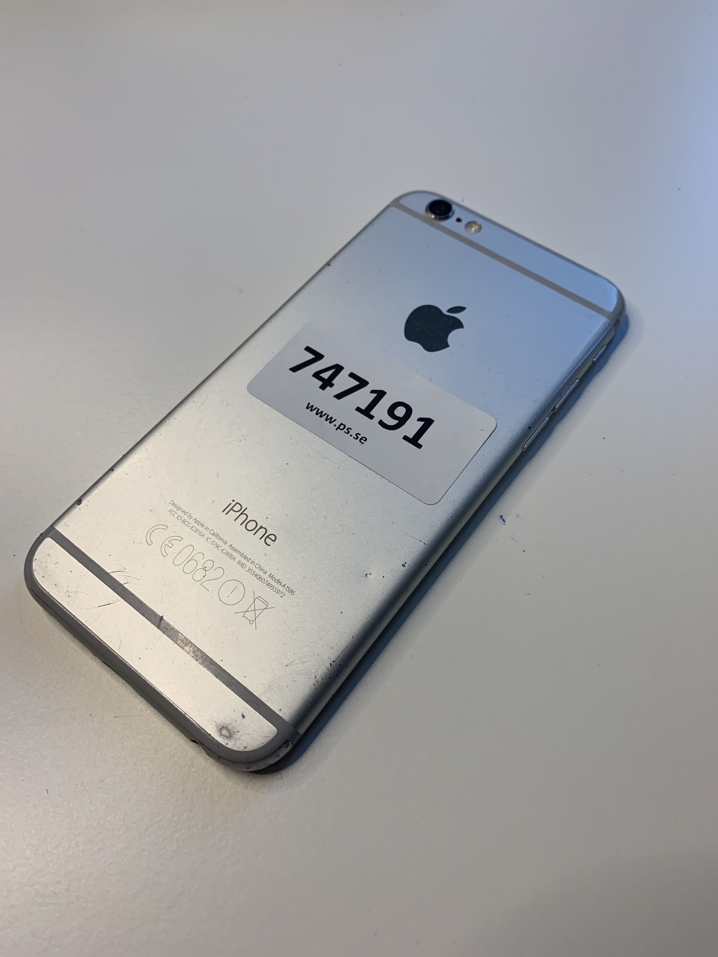 Apple iPhone 6 Silver (A1586) 64GB 12.4.4 - PS Auction - We value