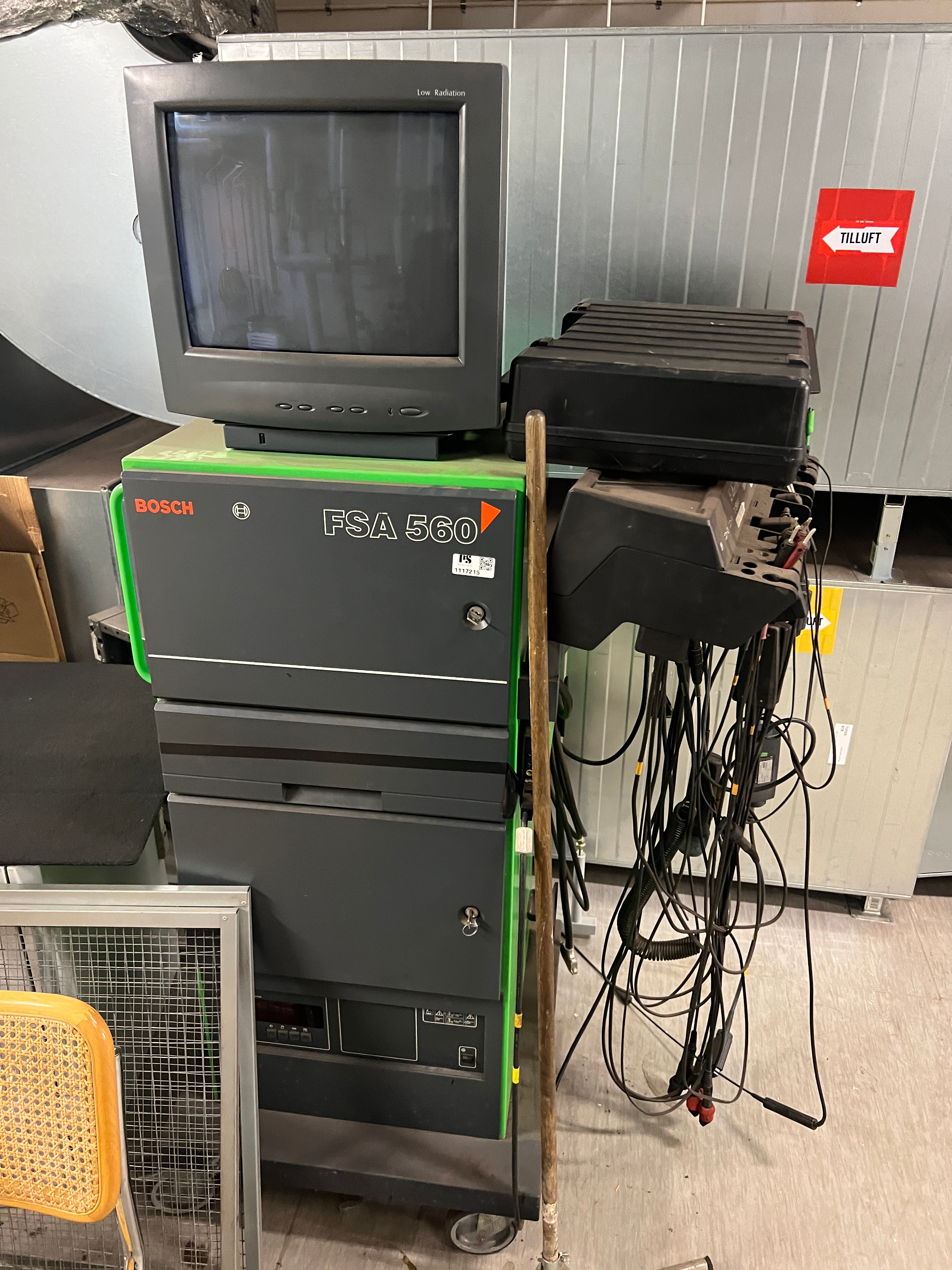Test machine for older cars Bosch FSA 560 / KTS 520 - PS Auction