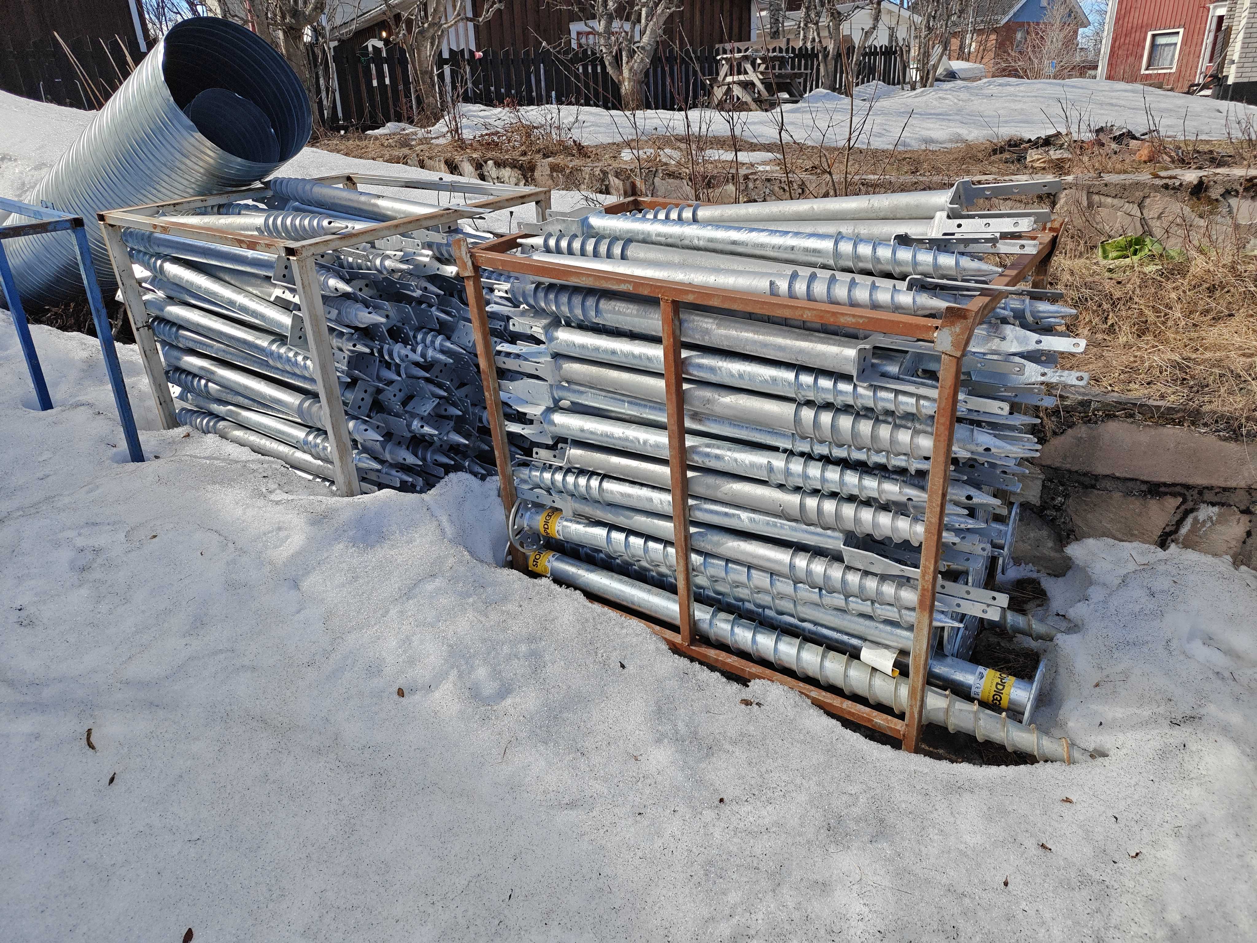 Lot with ground screw - PS Auction - We value the future - Largest in ...