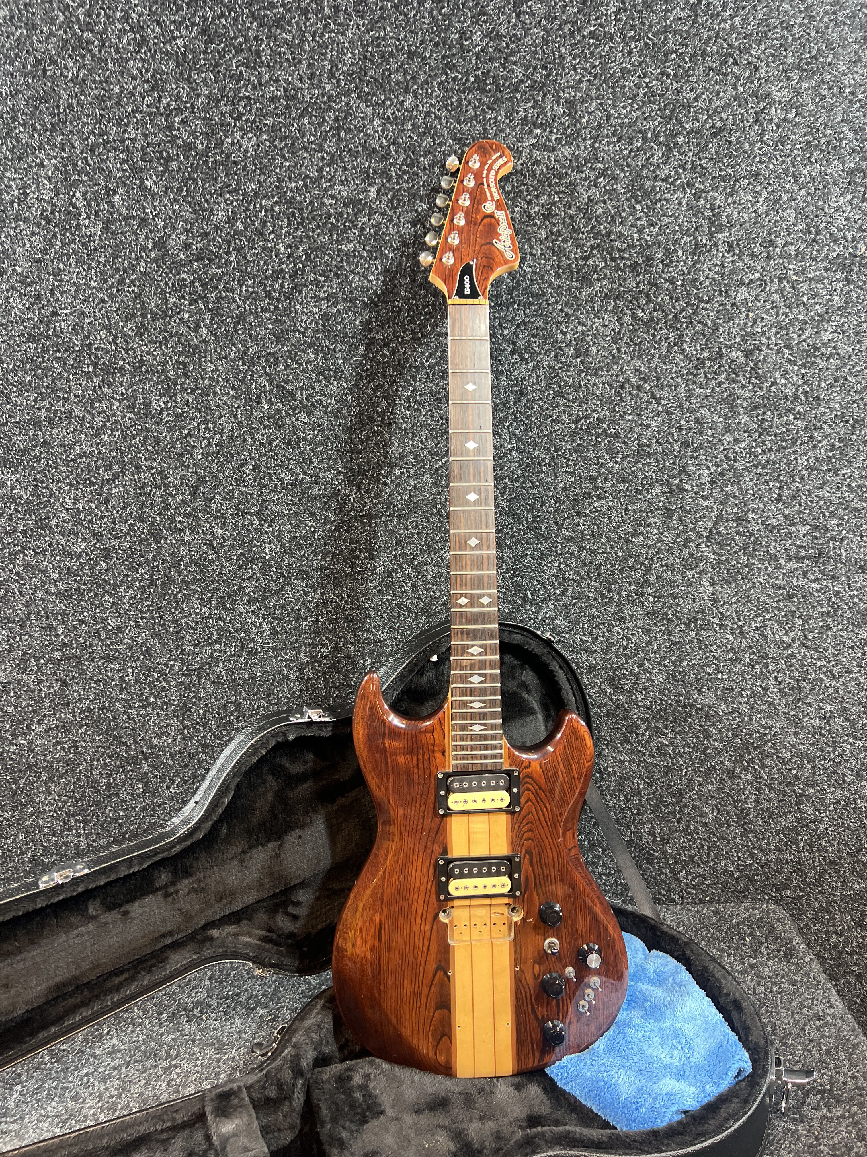 Electric guitar with case - Aria Pro II TS-600 - PS Auction - We