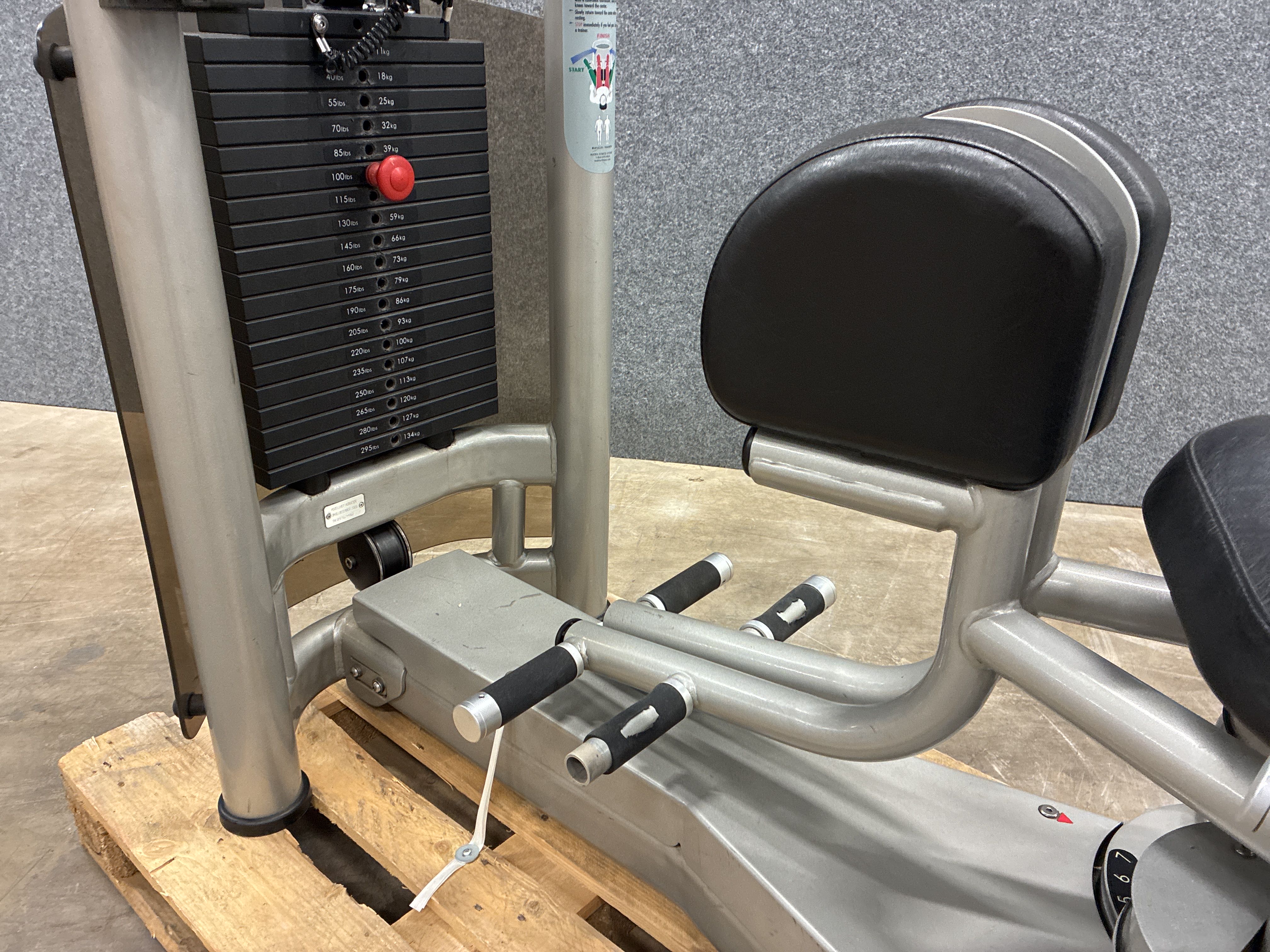 Dduction Hip adduction-maskin, Matrix - Auktioner online - Nätauktioner ...