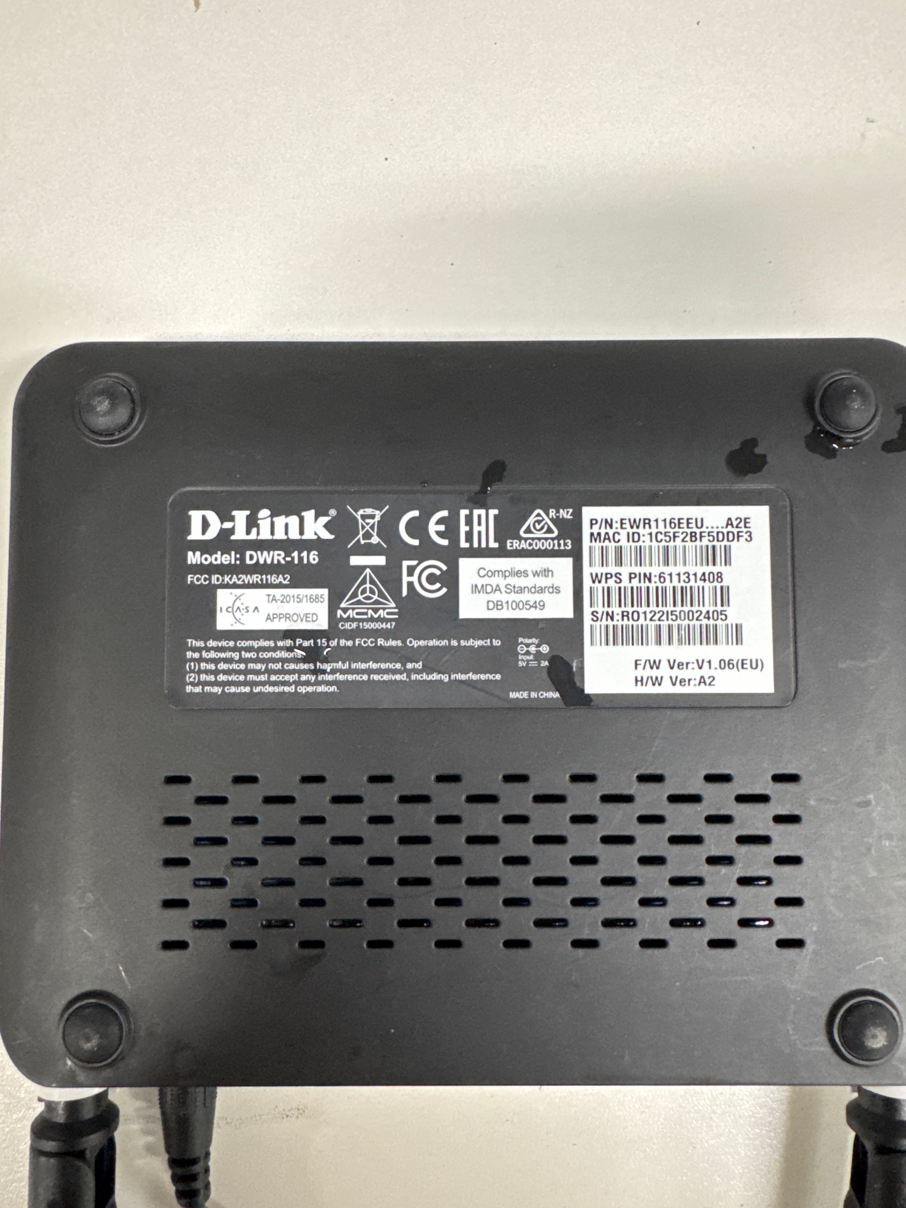 4 routers - PS Auction - We value the future - Largest in net auctions