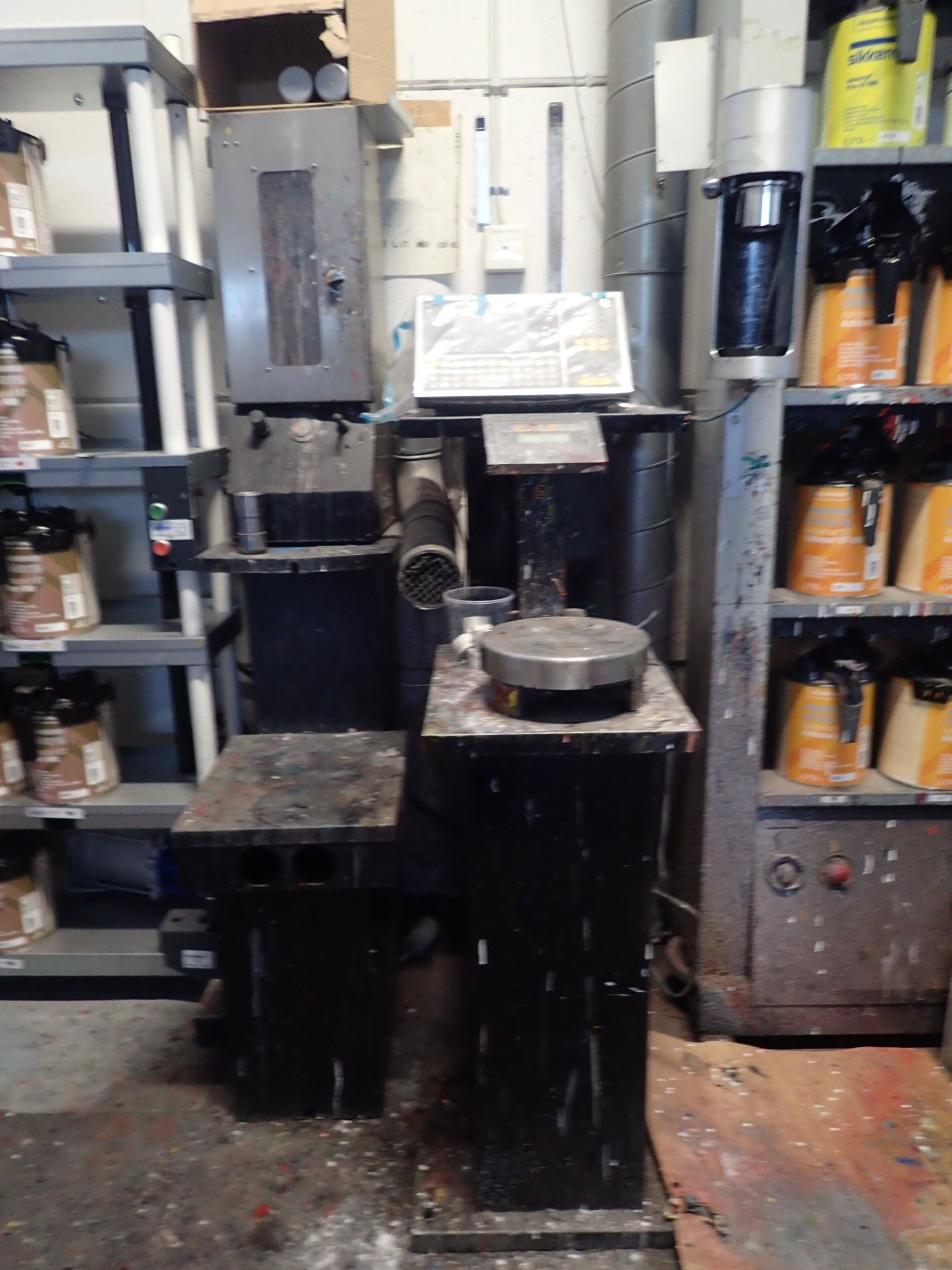 Spray can refill machine PS Auction We value the future Largest