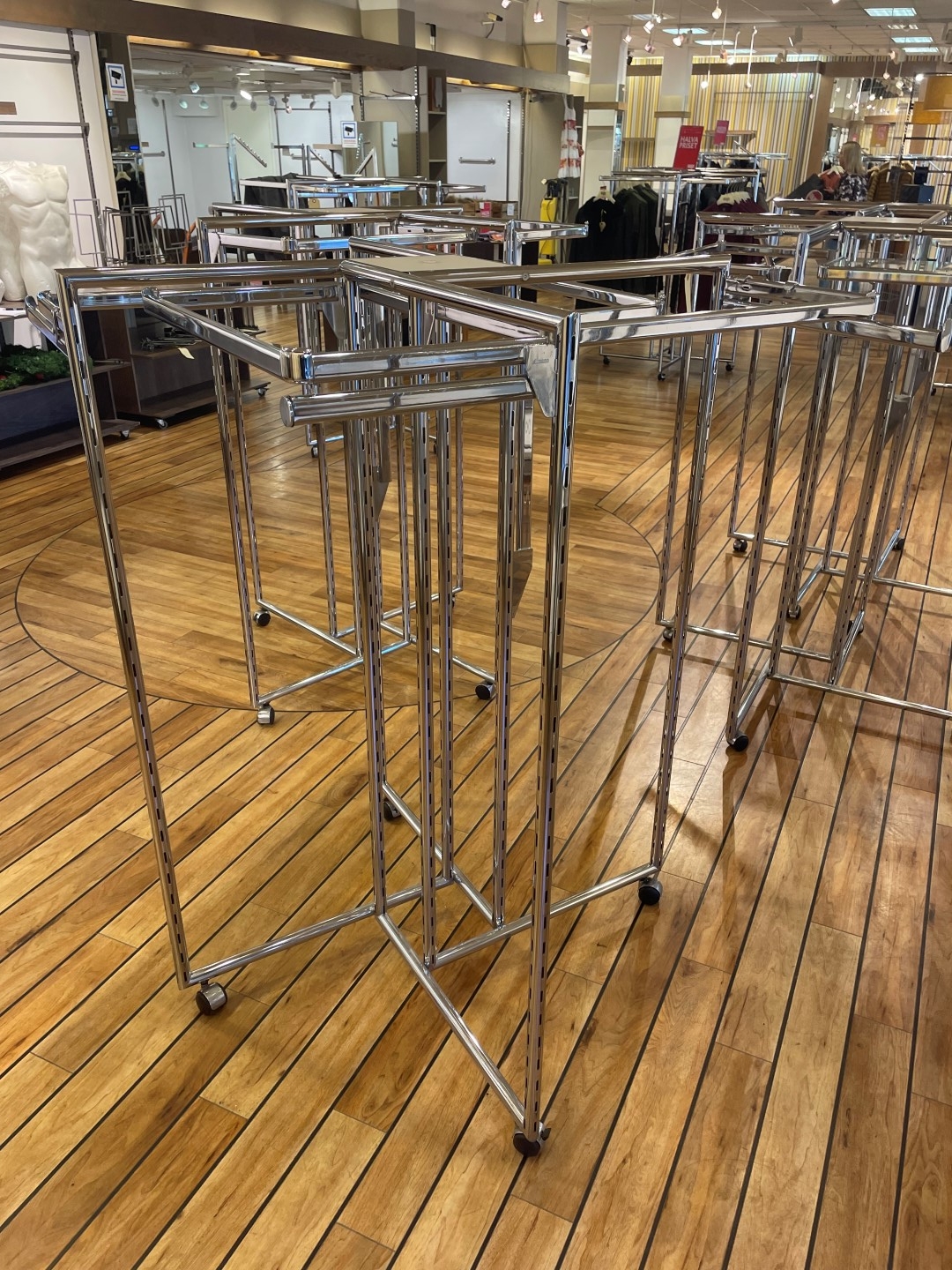 Prosimmon Clothes Racks Clothes racks 12 pcs - PS Auction - We value the future - Largest in ...