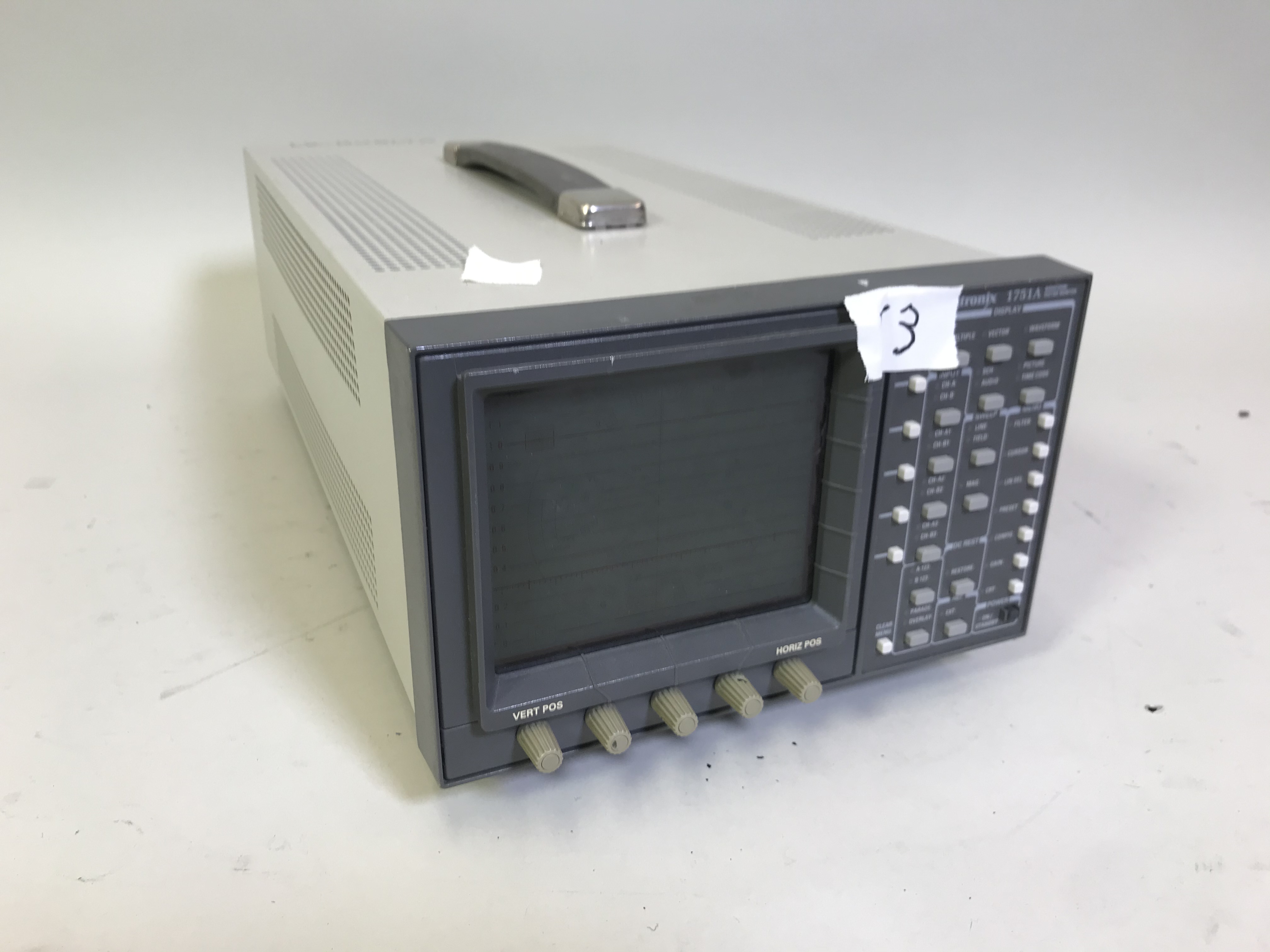 TEKTRONIX WFM300 SIGNAL Generators TEKTRONIX WFM300 Component Waveform Monitor EUR 295,00 - FR