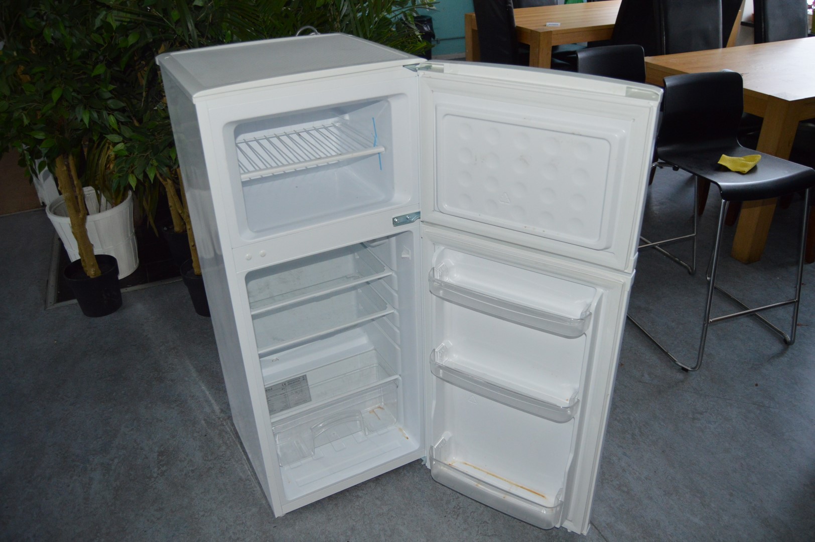 Matsui fridge / freezer PS Auction We value the future Largest in