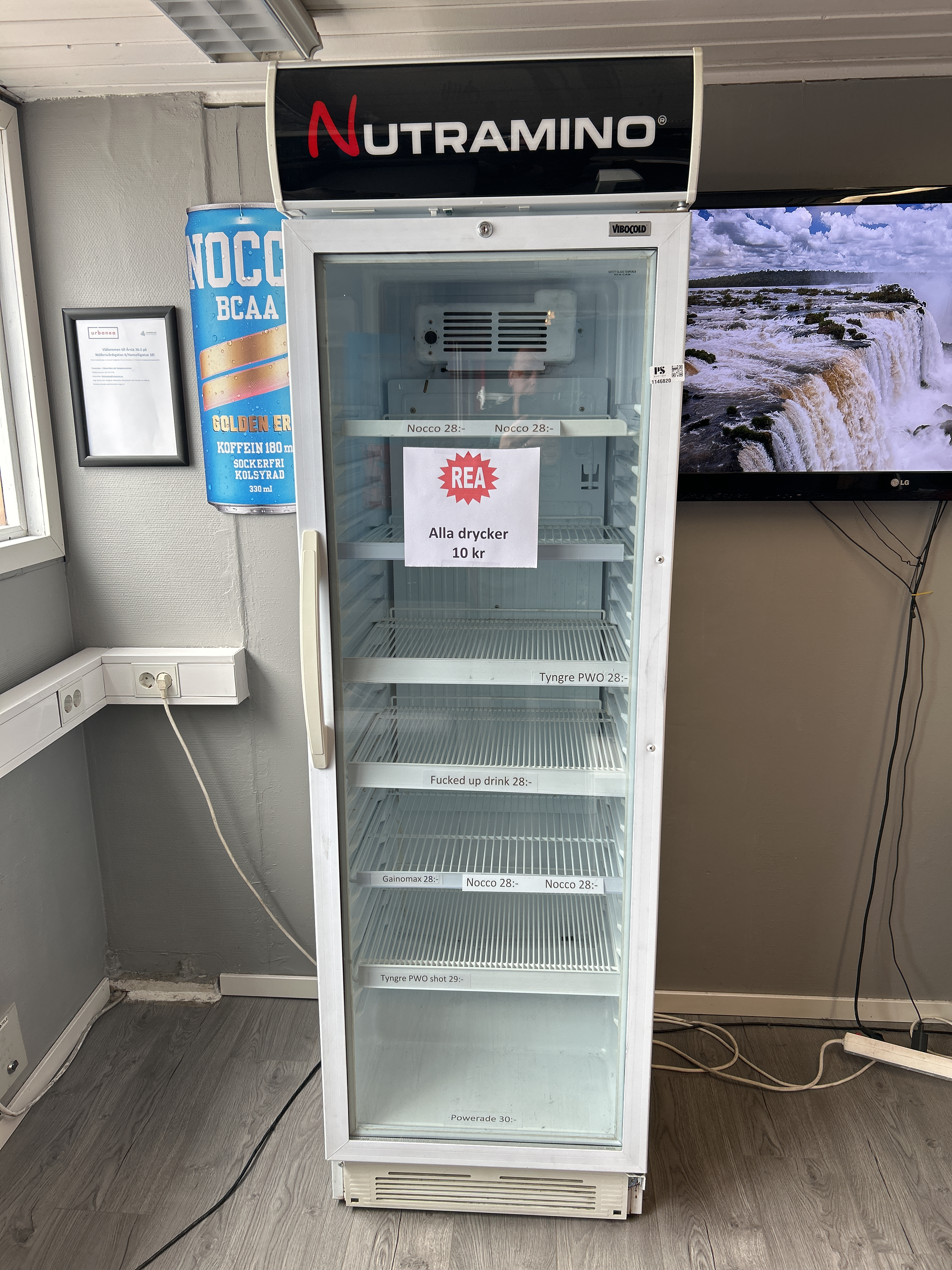 Beverage cooler 345 liters - Vibocold CE425CP - PS Auction - We