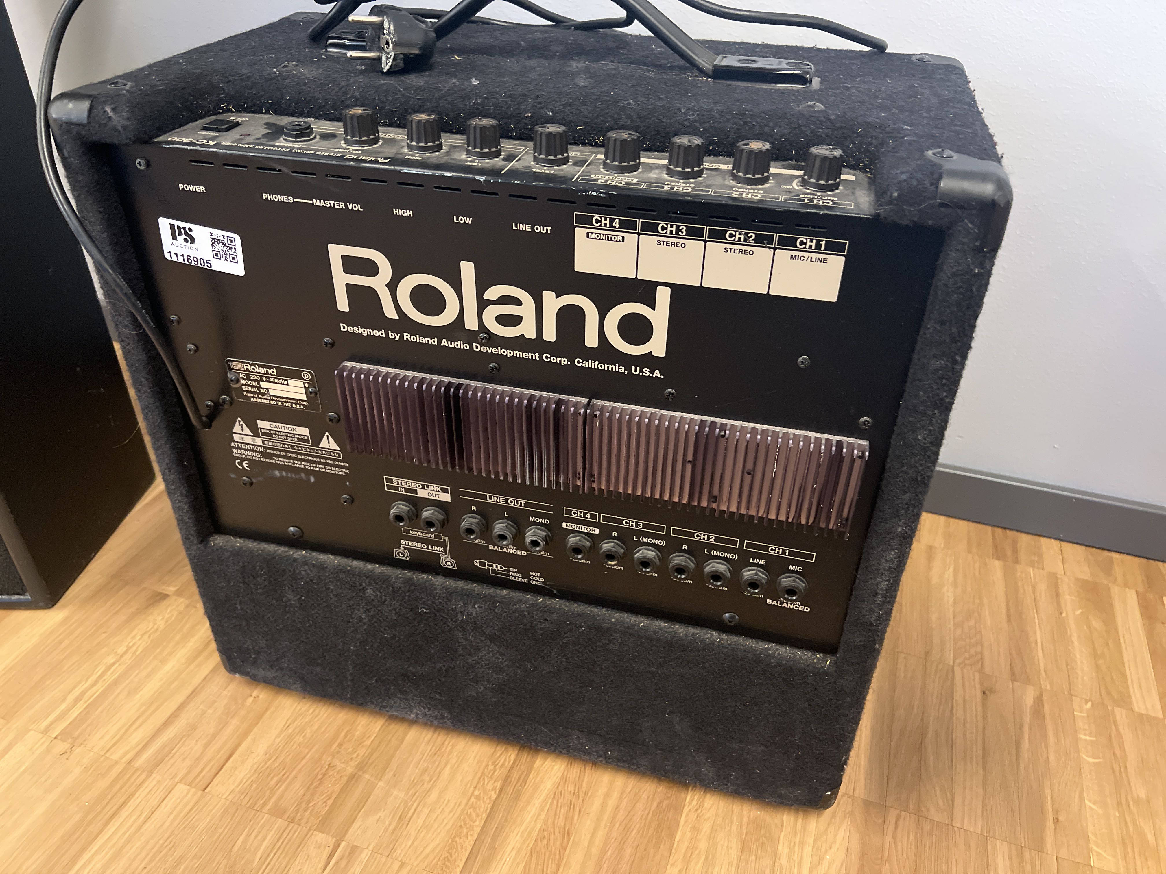 Rolandキ−ボ−ド用アンプ KC300 USA Roland Keyboard Amplifier KC