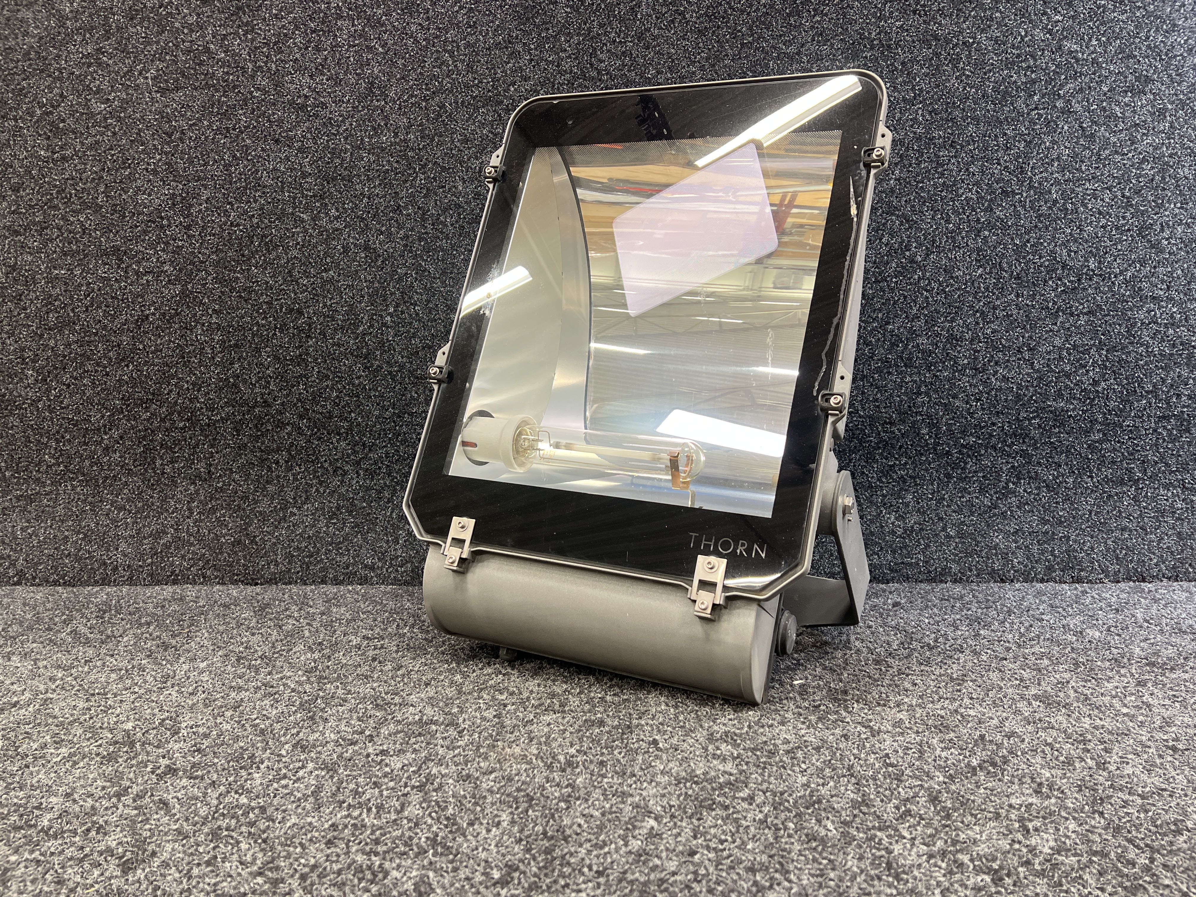 Headlights, Electrode Holders, Storage Bags and Hoists - PS Auction ...