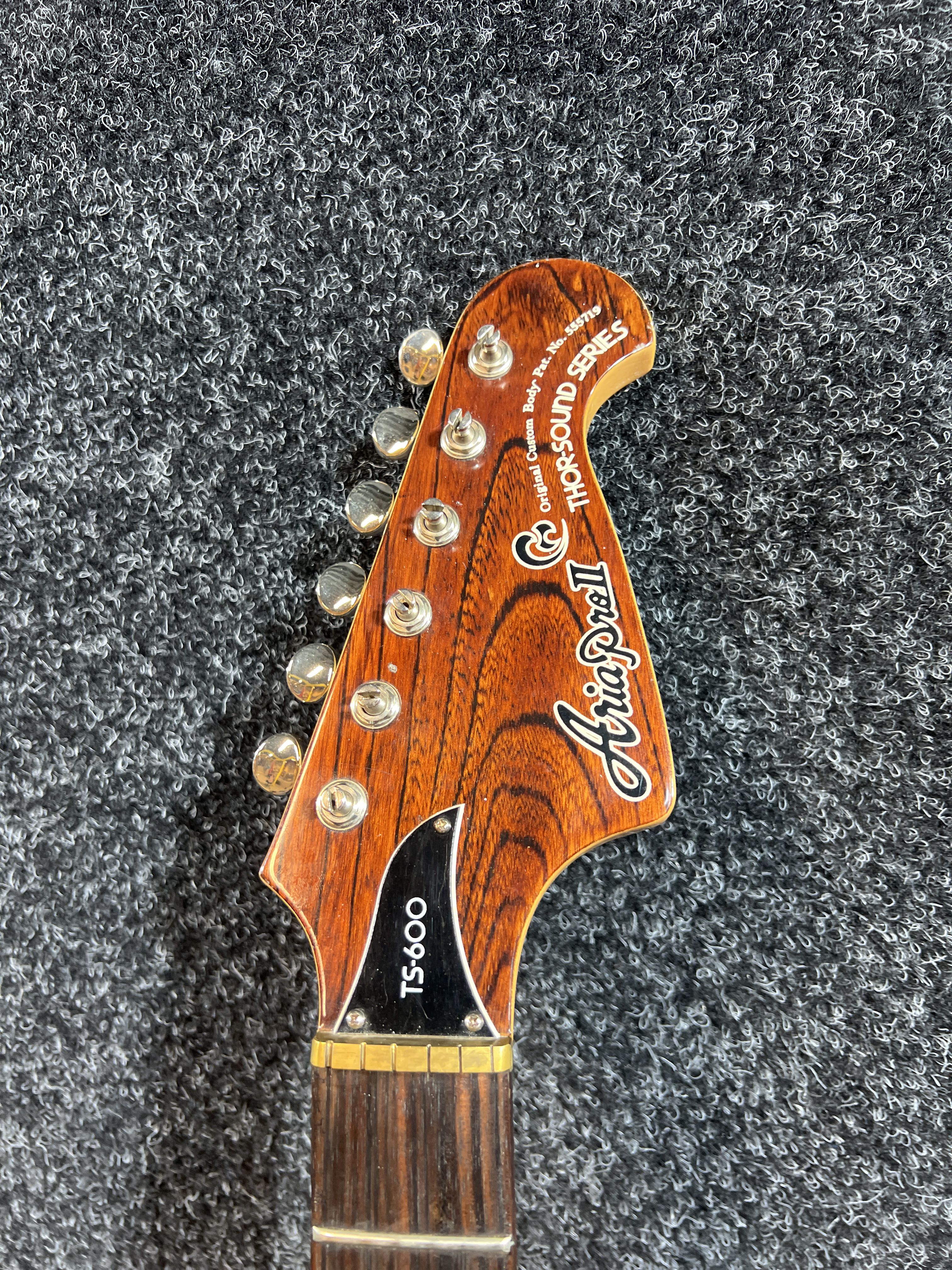 Electric guitar with case - Aria Pro II TS-600 - PS Auction - We