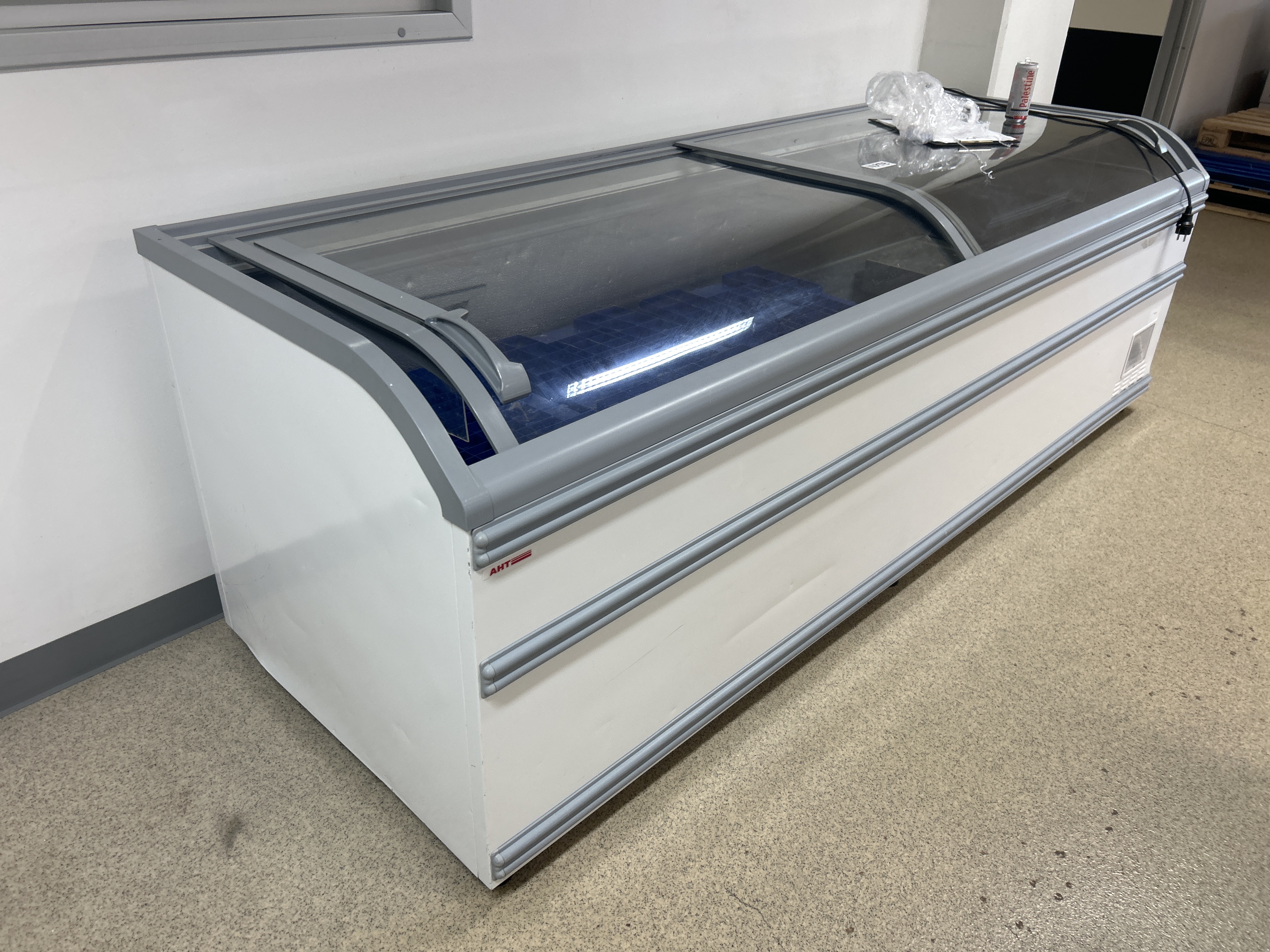 Freezer boxes 2 pcs - AHT MIAMI 250(U)L VSAD - PS Auction - We