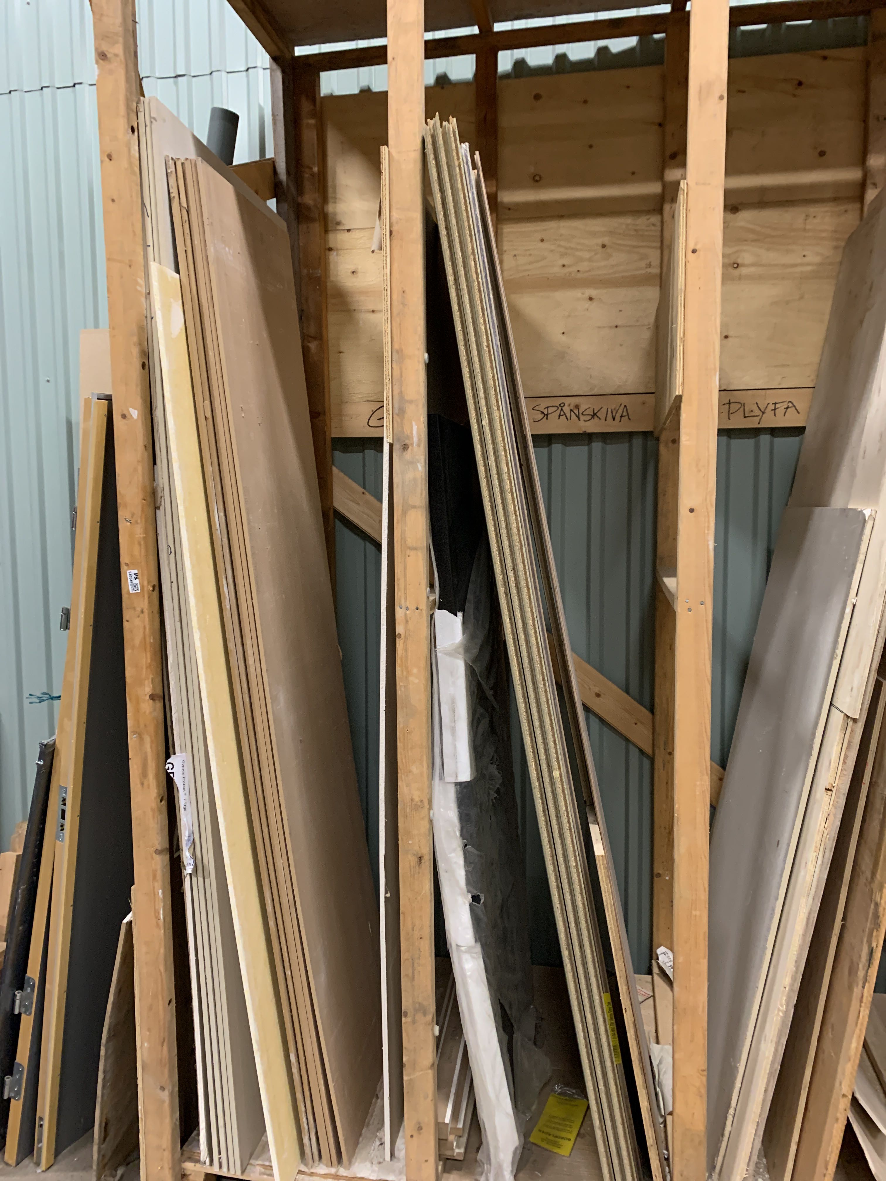 Wooden racks with mixed chipboards, plaster, plywood - PS Auction - We ...