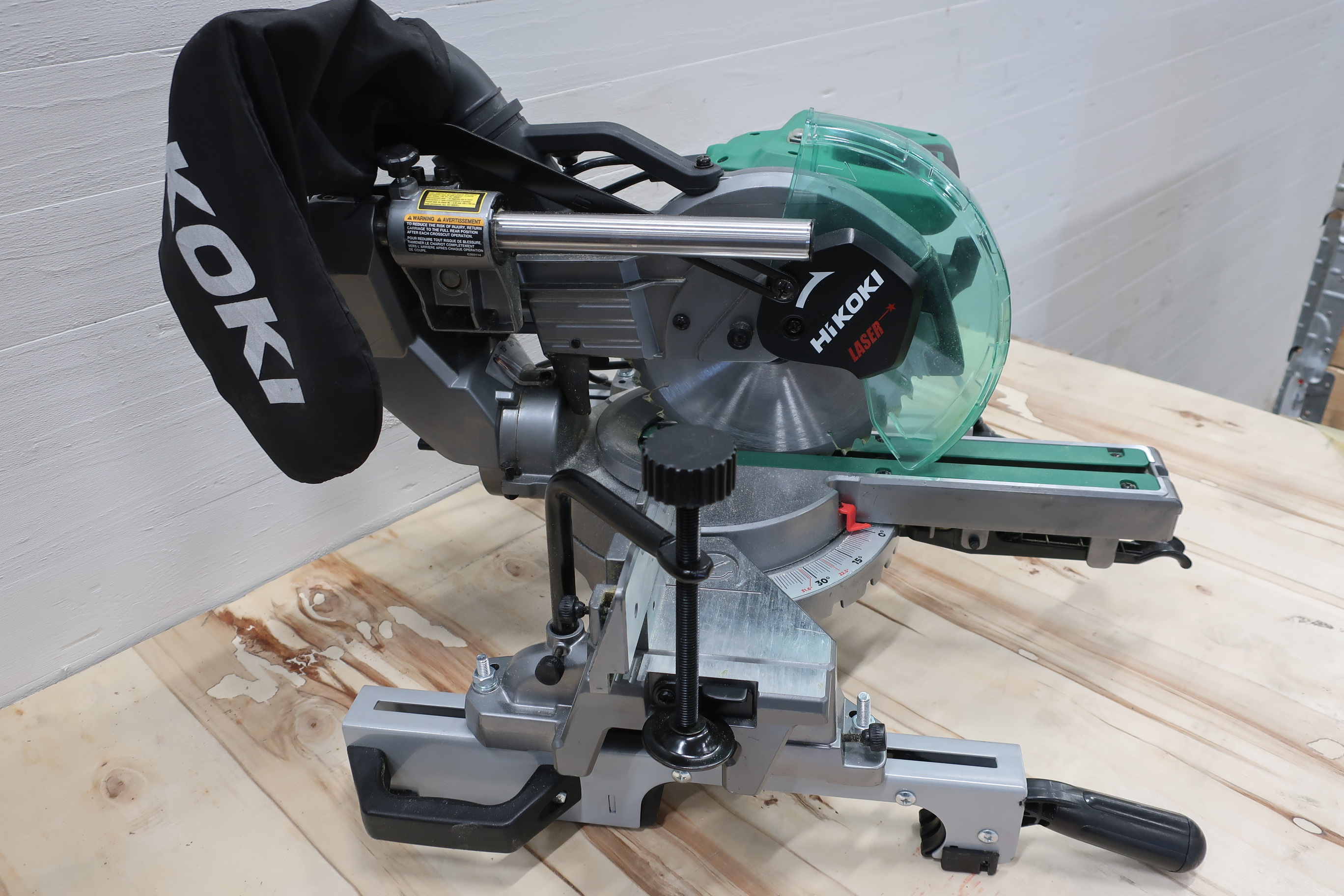Cutting and miter saw Hikoki C 8FSHG - PS Auction - We value