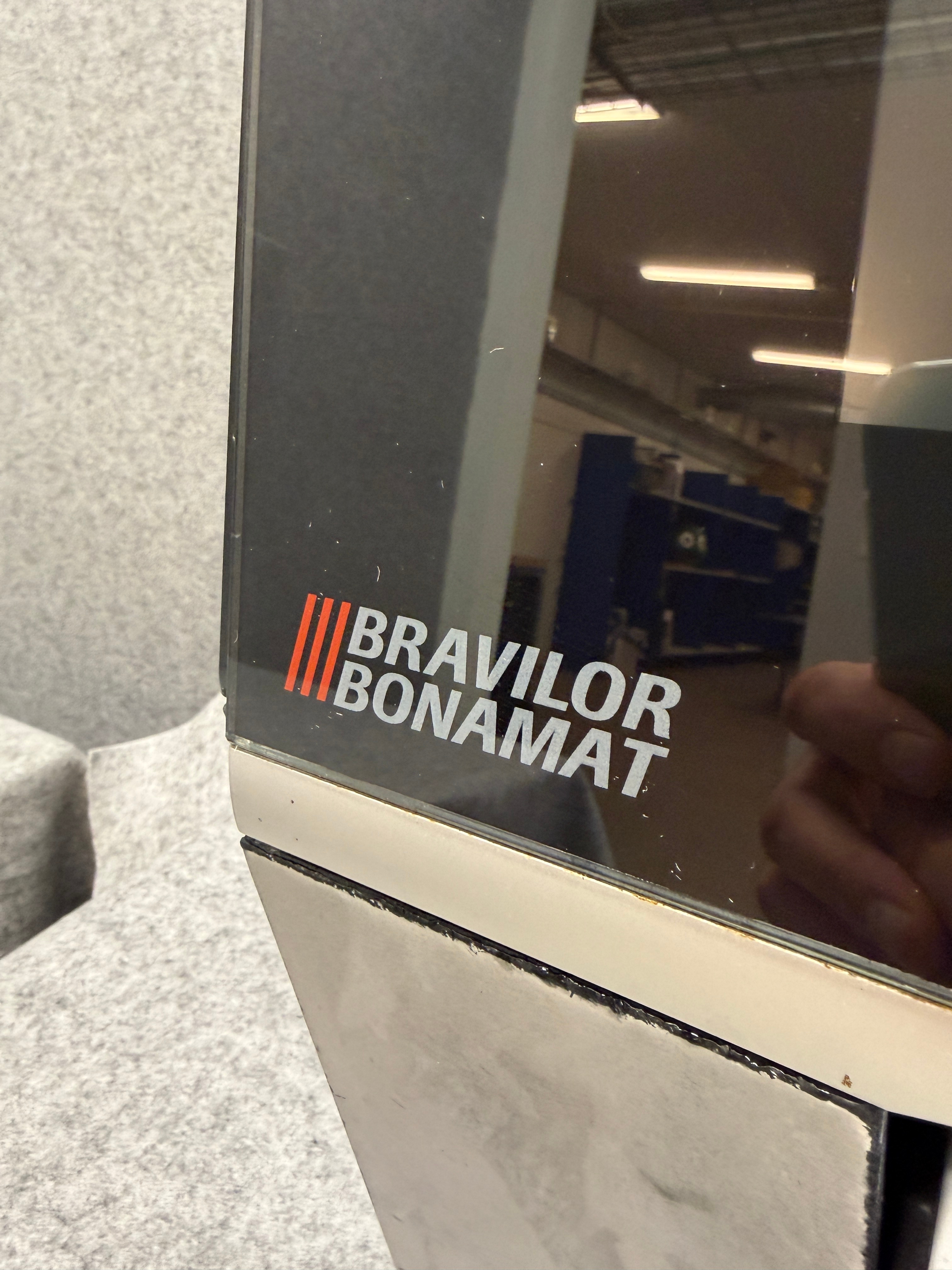 Coffee machine with milk module - Bravilor Bonamat - PS Auction - We ...