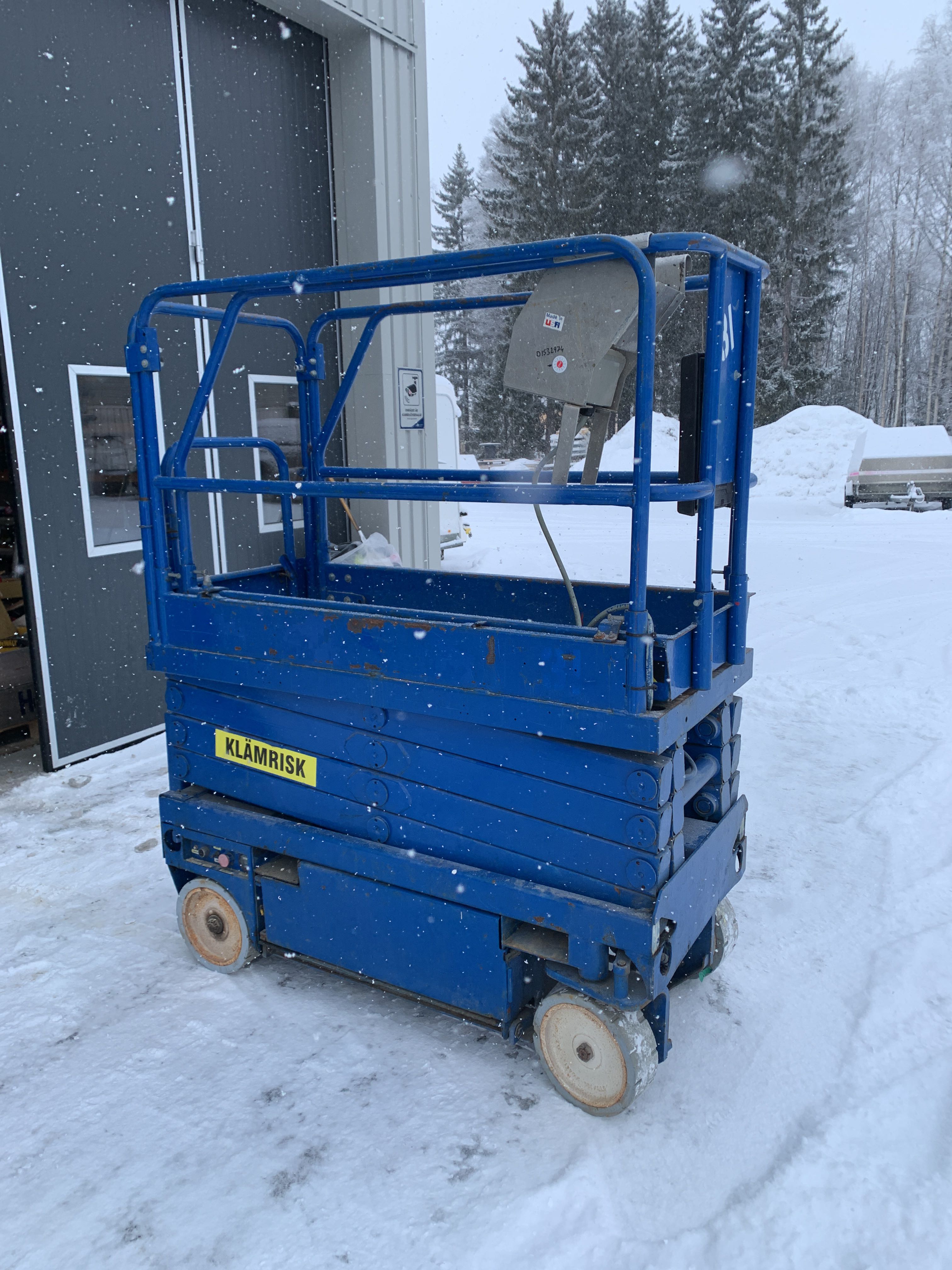 Scissor lift UpRight MX-19 -1998 (389 hours) - PS Auction - We