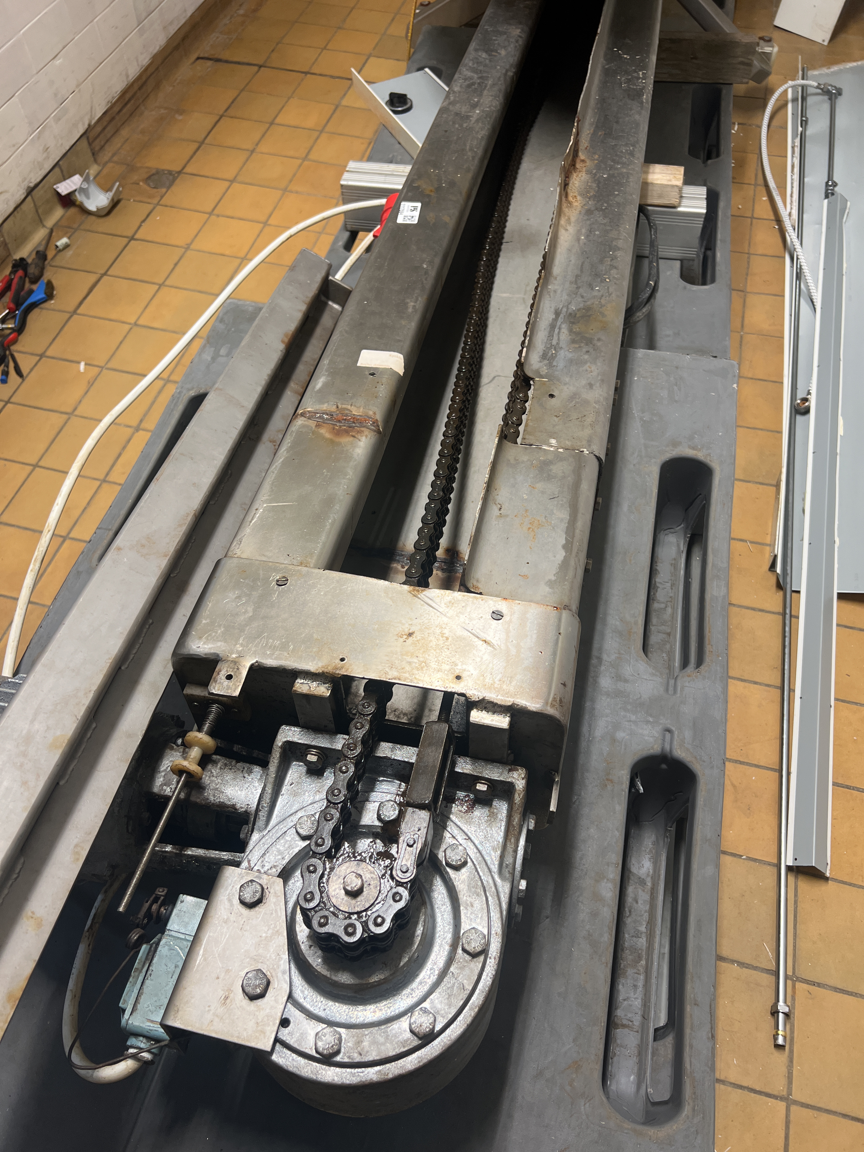 Pod lift for Machine - PS Auction - We value the future - Largest in ...