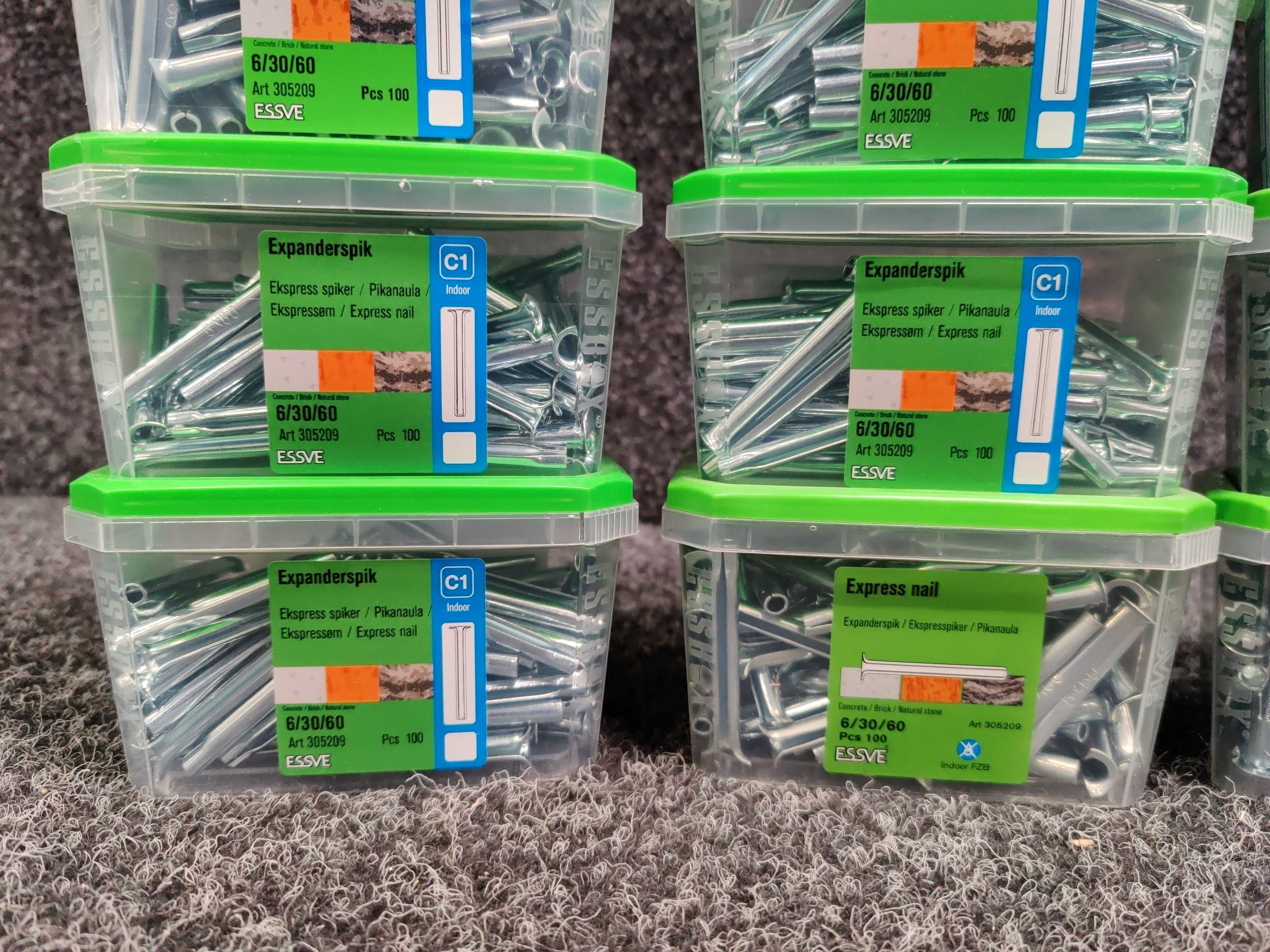 10 pcs Packs Expander nails & plaster expanders, Essve - PS Auction ...