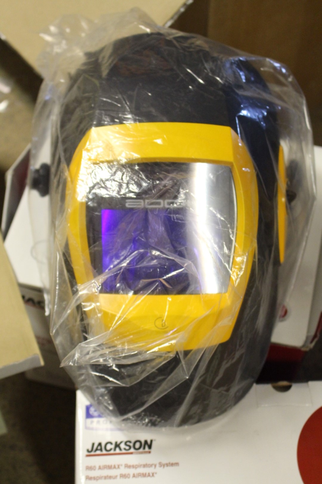 Welding helmet with fresh air Jackson WH70 BH3, R60 Airmax PS Auction