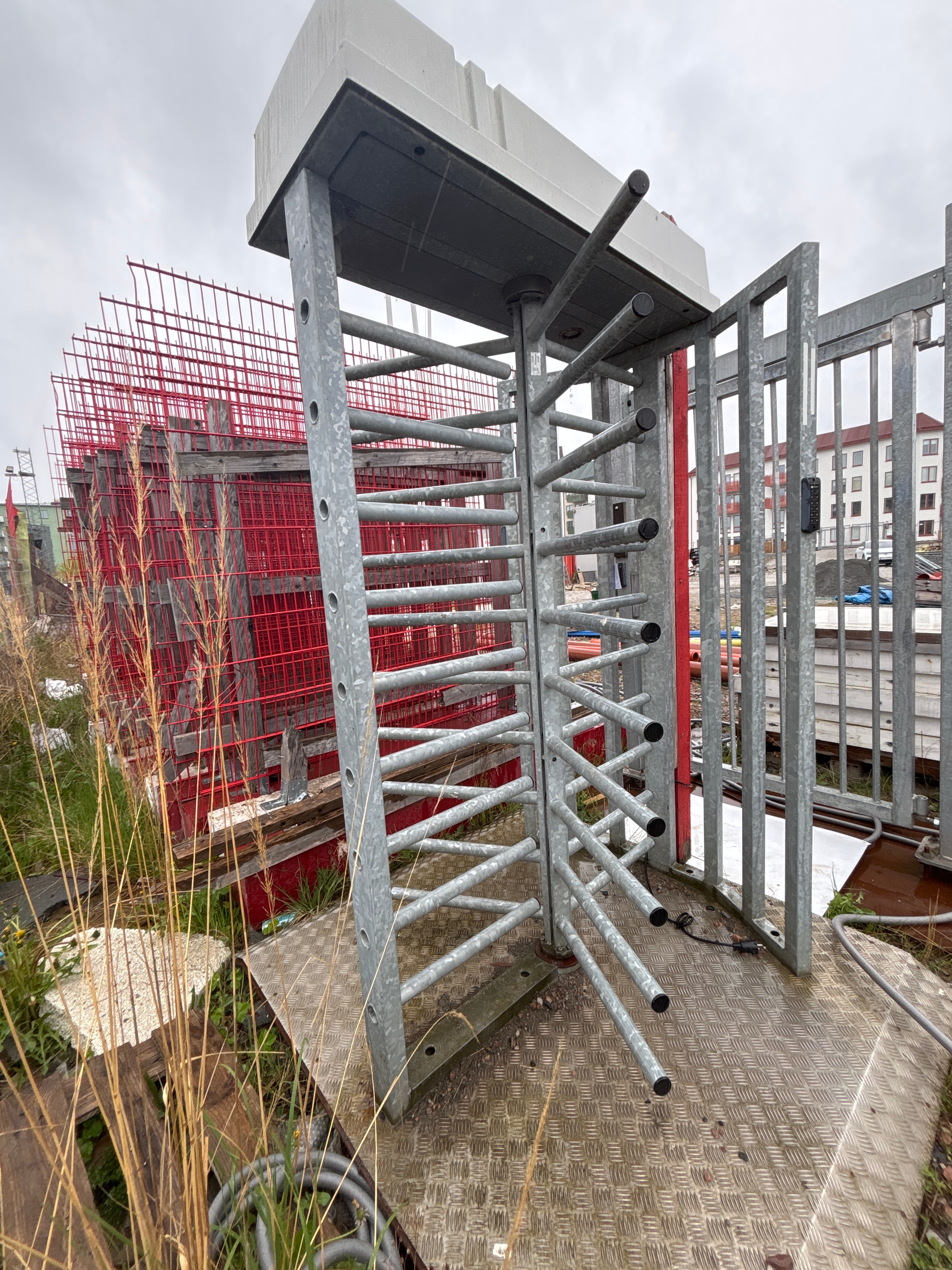 Rotary gate with code lock - Infabric - PS Auction - We value the ...