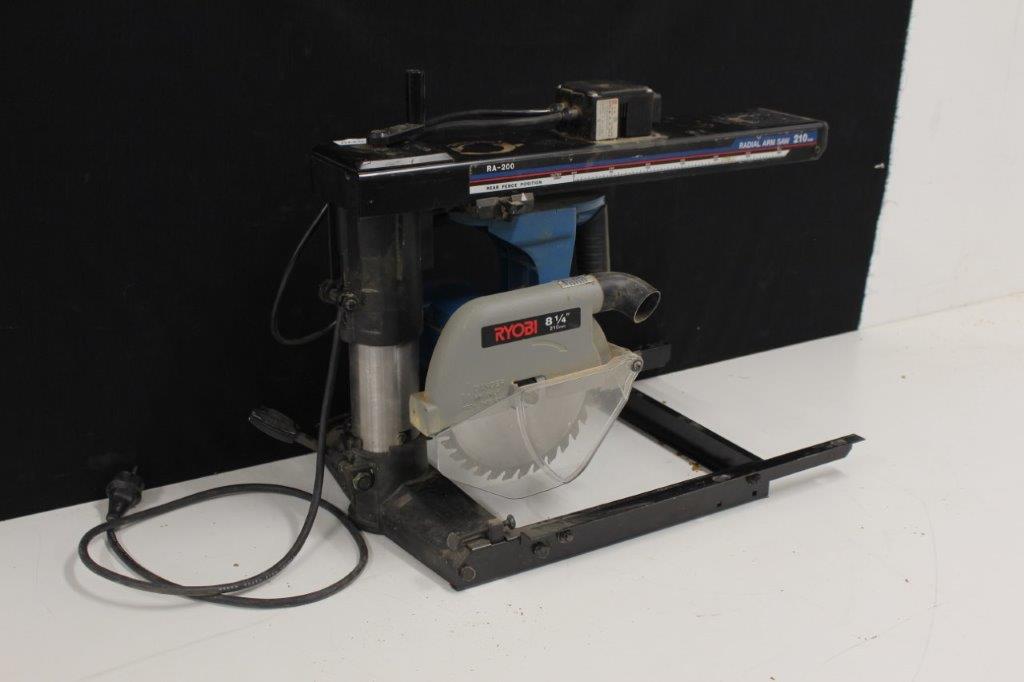 Radial arm saw the Ryobi RA-200 - PS 