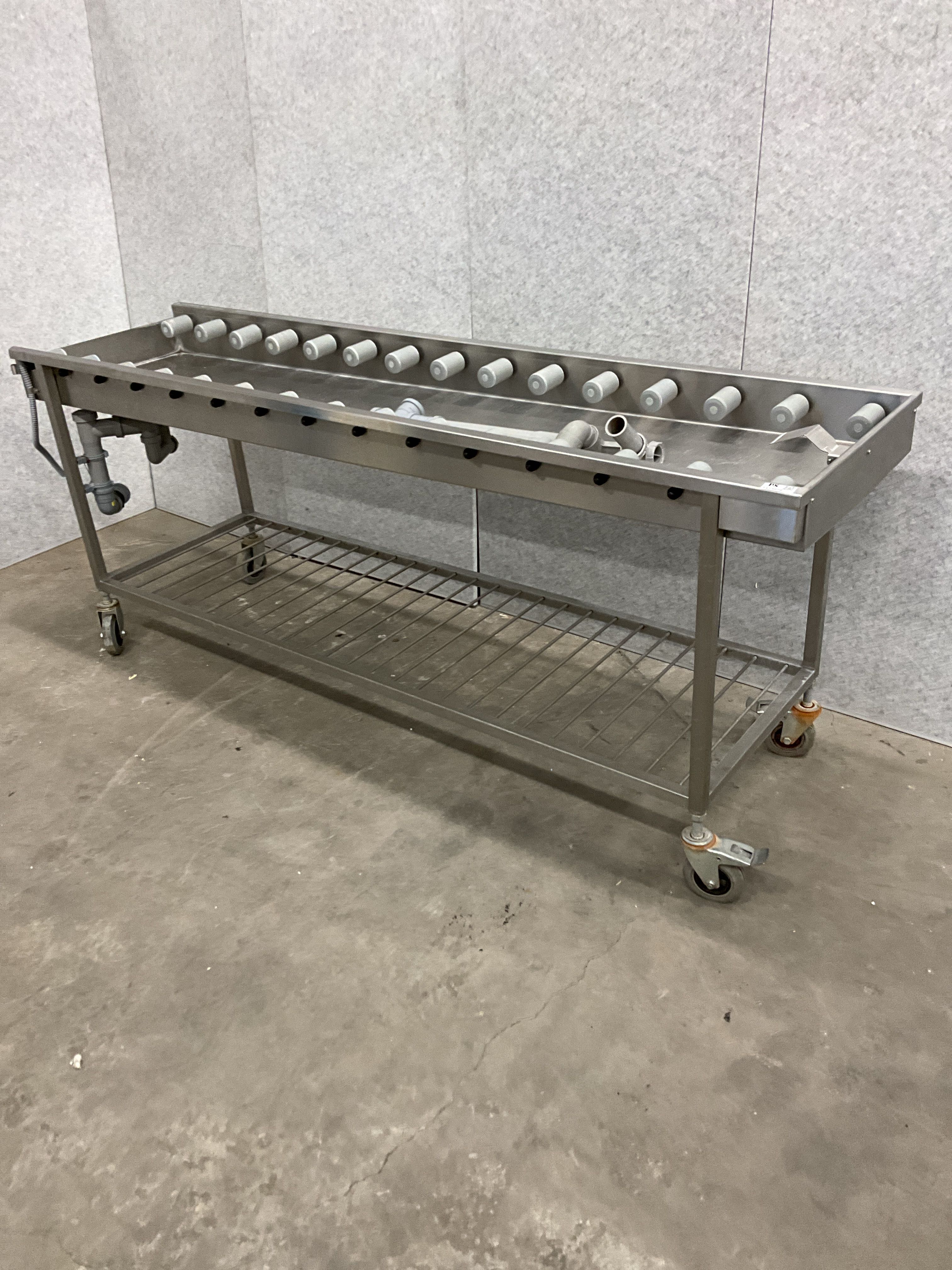 Stainless steel output bench with rollers - PS Auction - We value the ...