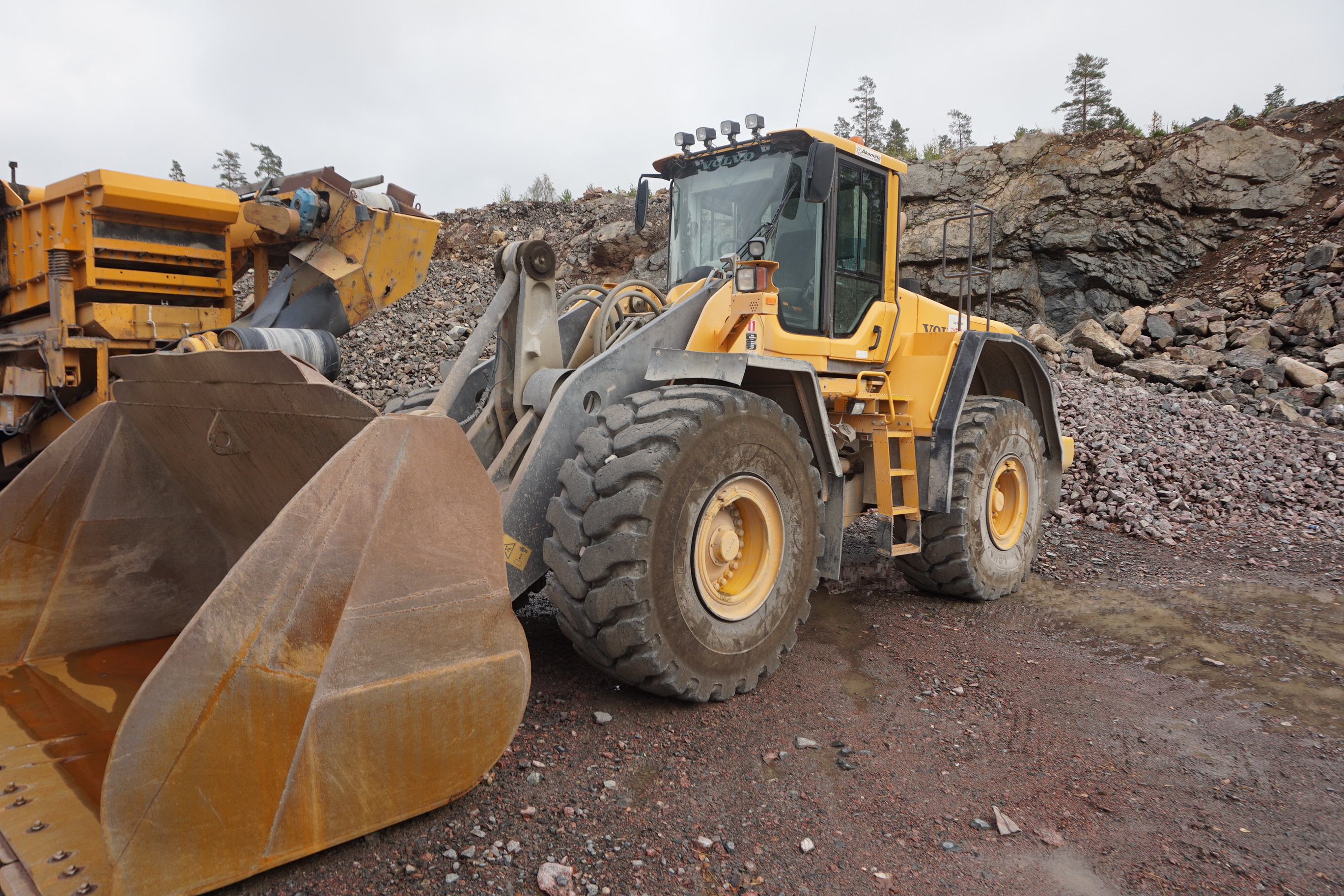 Wheel loader / Volvo L180 F - 09 - PS Auction - We value the