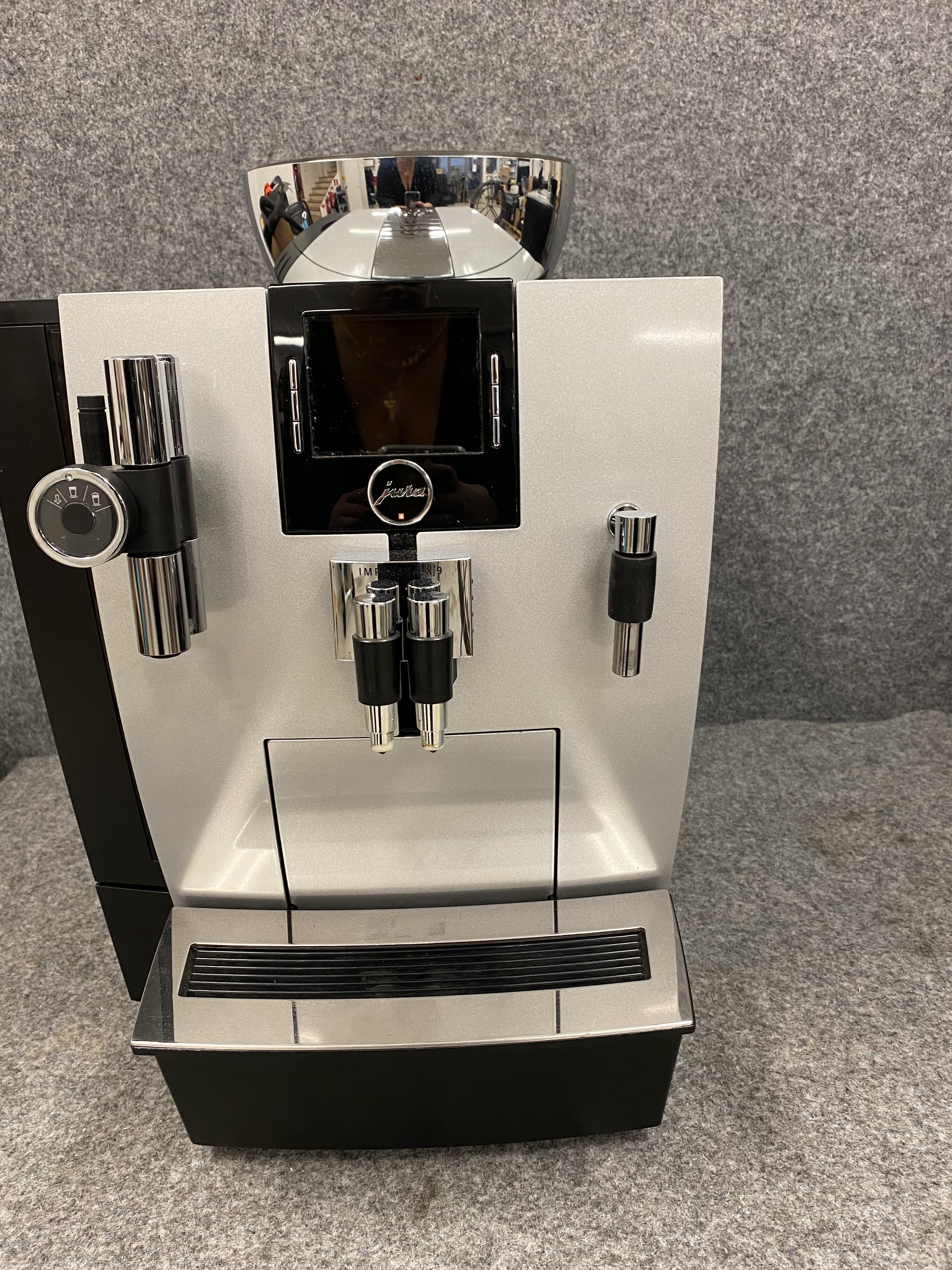 Coffee machine Jura XJ9 - PS Auction 
