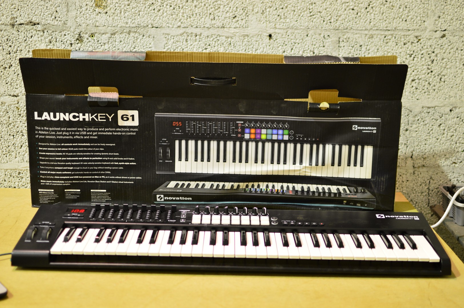 Novation Launchkey 61 Keyboard Controller MIDI/USB - PS