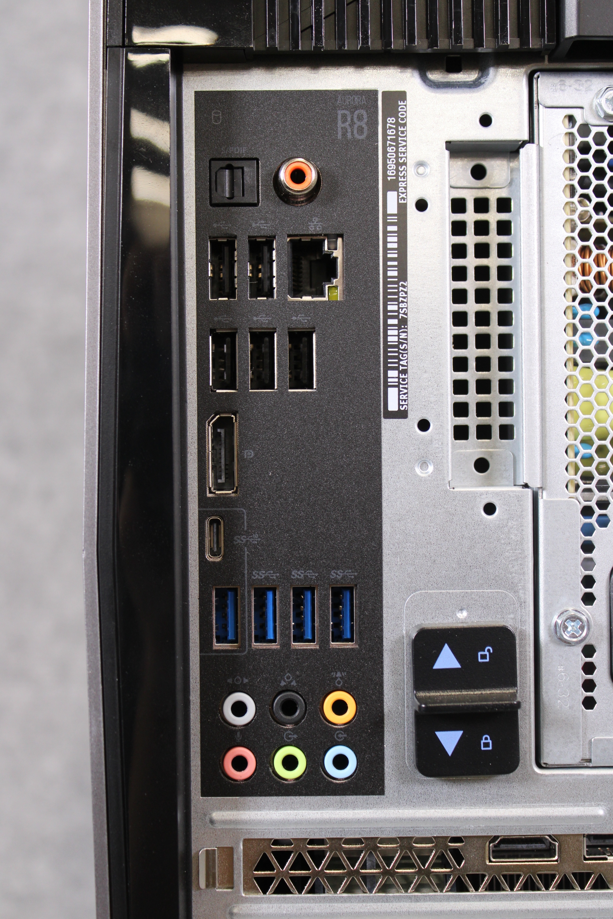 Computer - Dell - Alienware Aurora Core-i7-9700 - PS Auction - We 