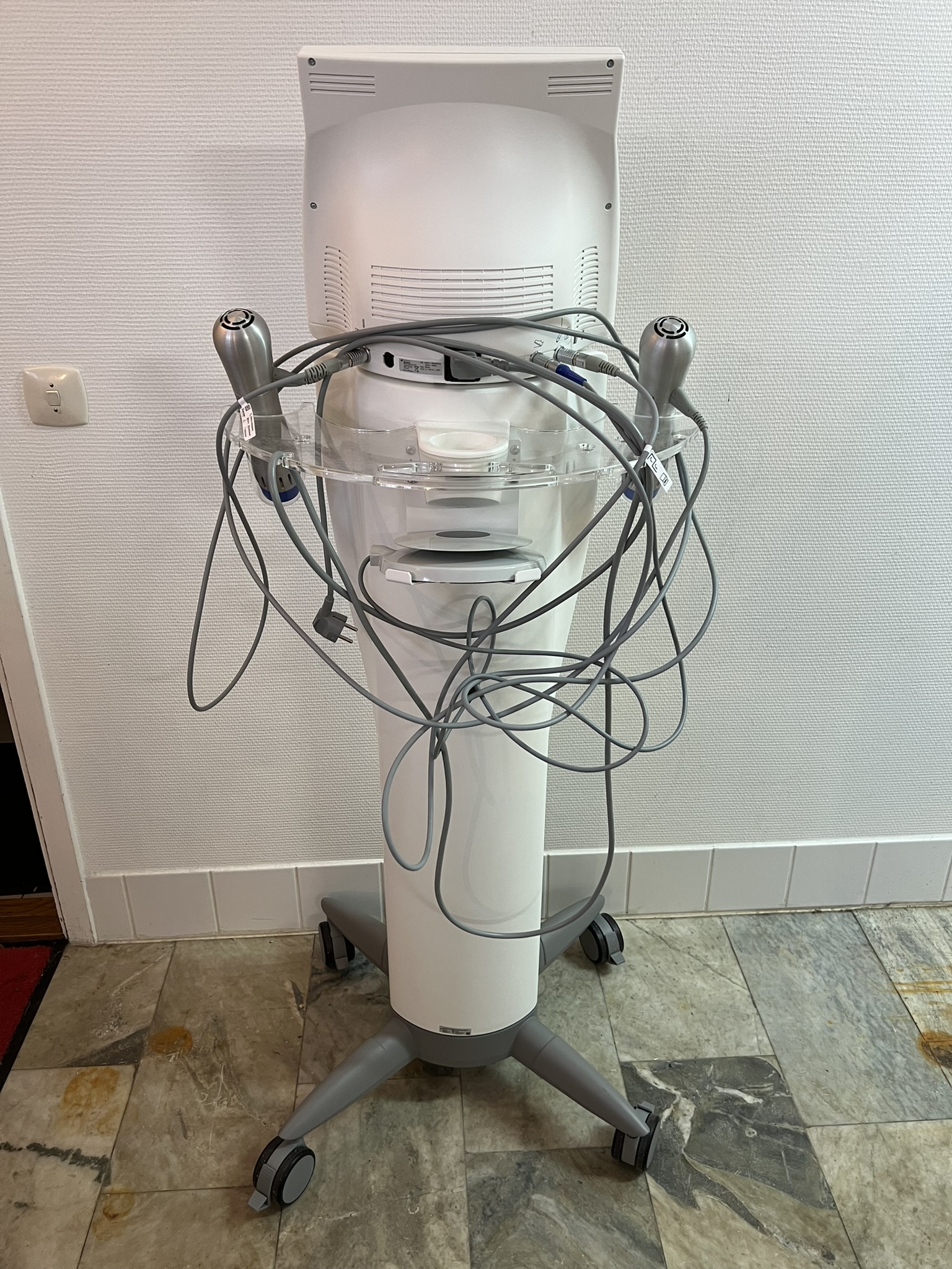 Fat freezing and shock wave machine Z Lipo + Z Wave - PS Auction