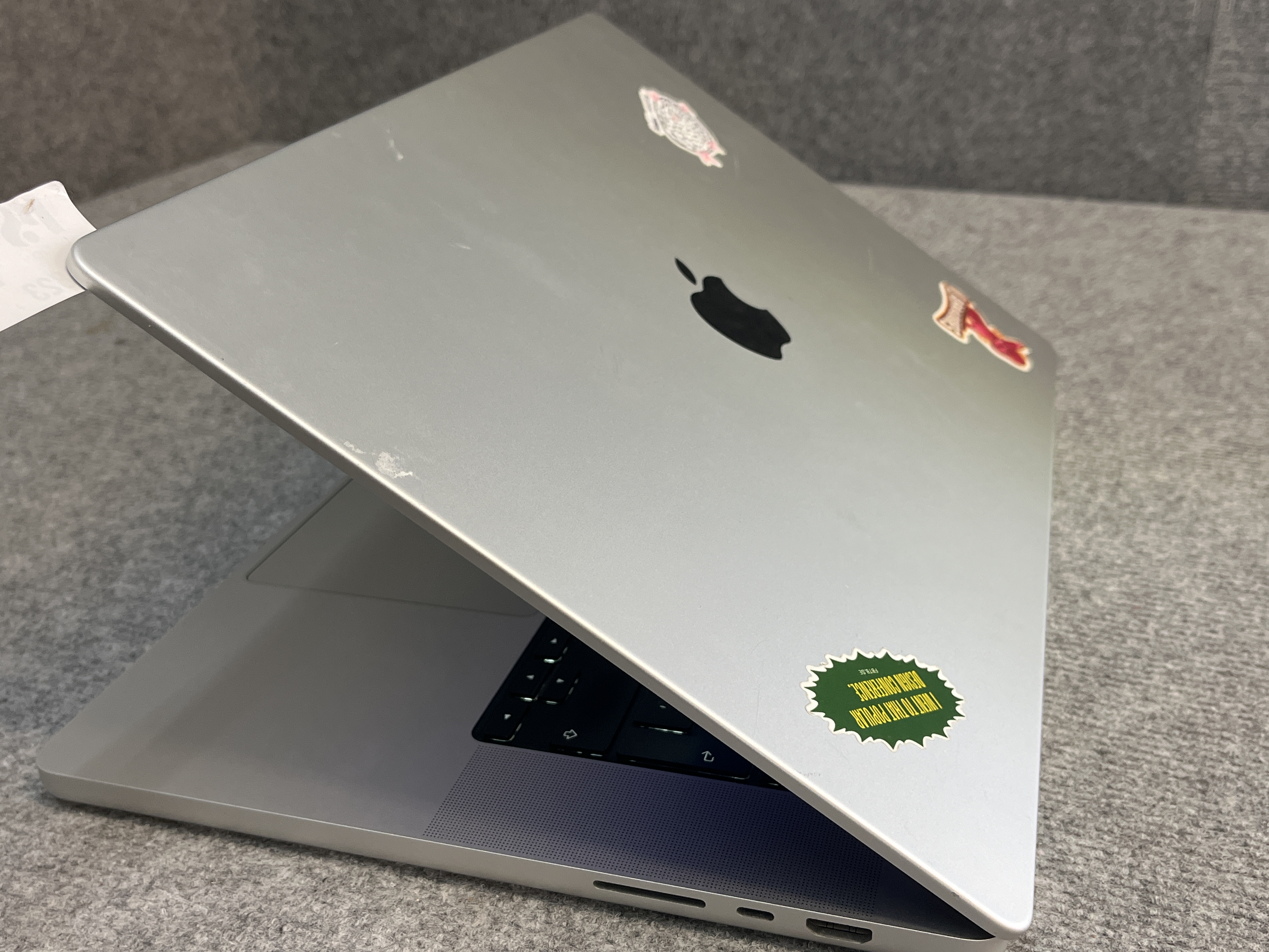 MacBook Pro 16-inch (2021) with Apple M1 Max - PS Auction