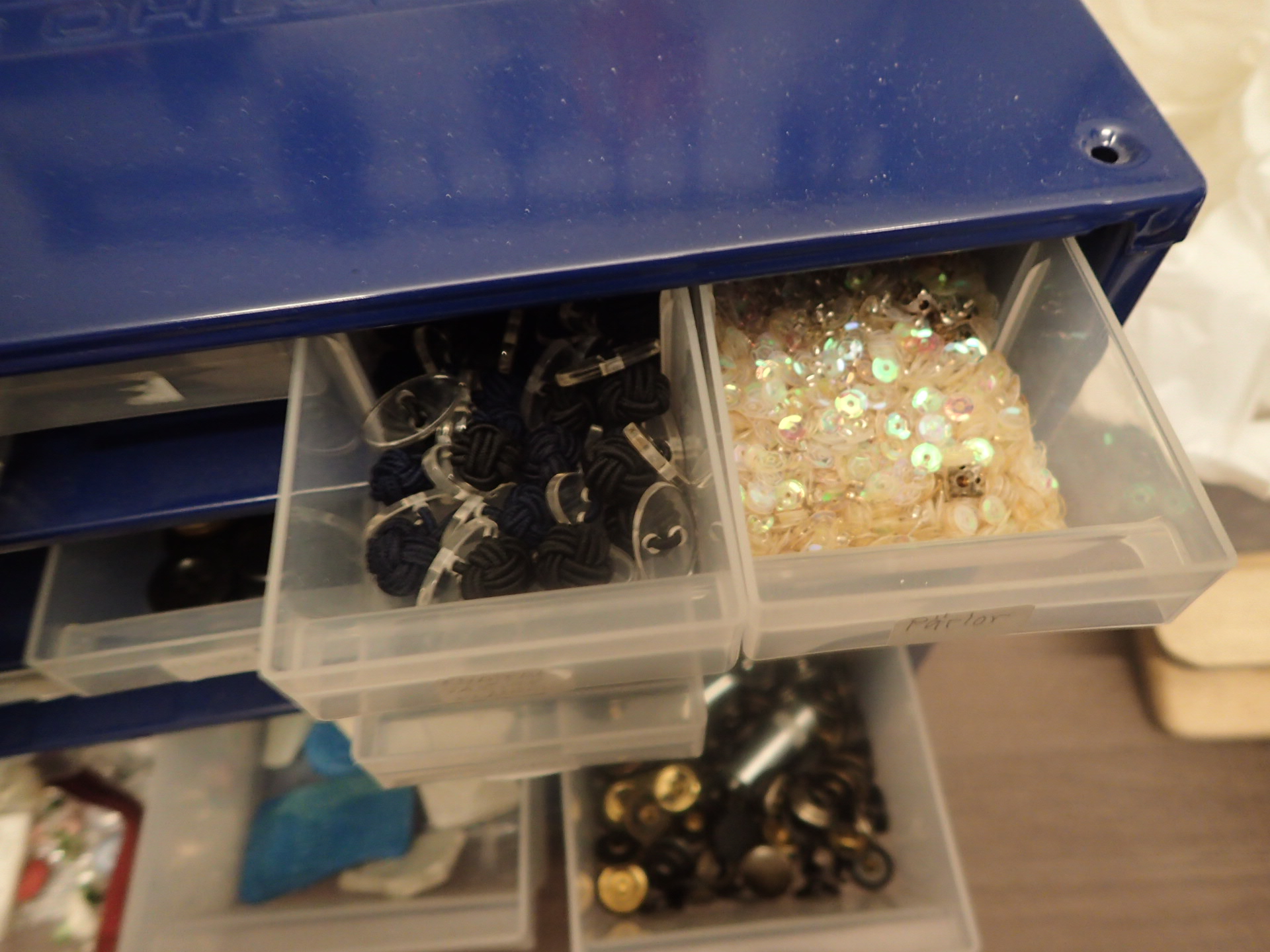 Zippers & buttons PS Auction We value the future Largest in net