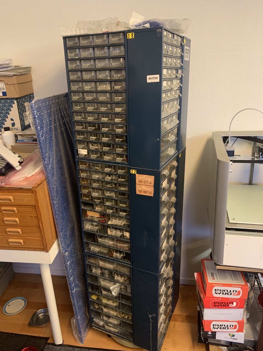 Assortment Rack Assortment spinning rack - PS Auction - We value the future - Largest ...