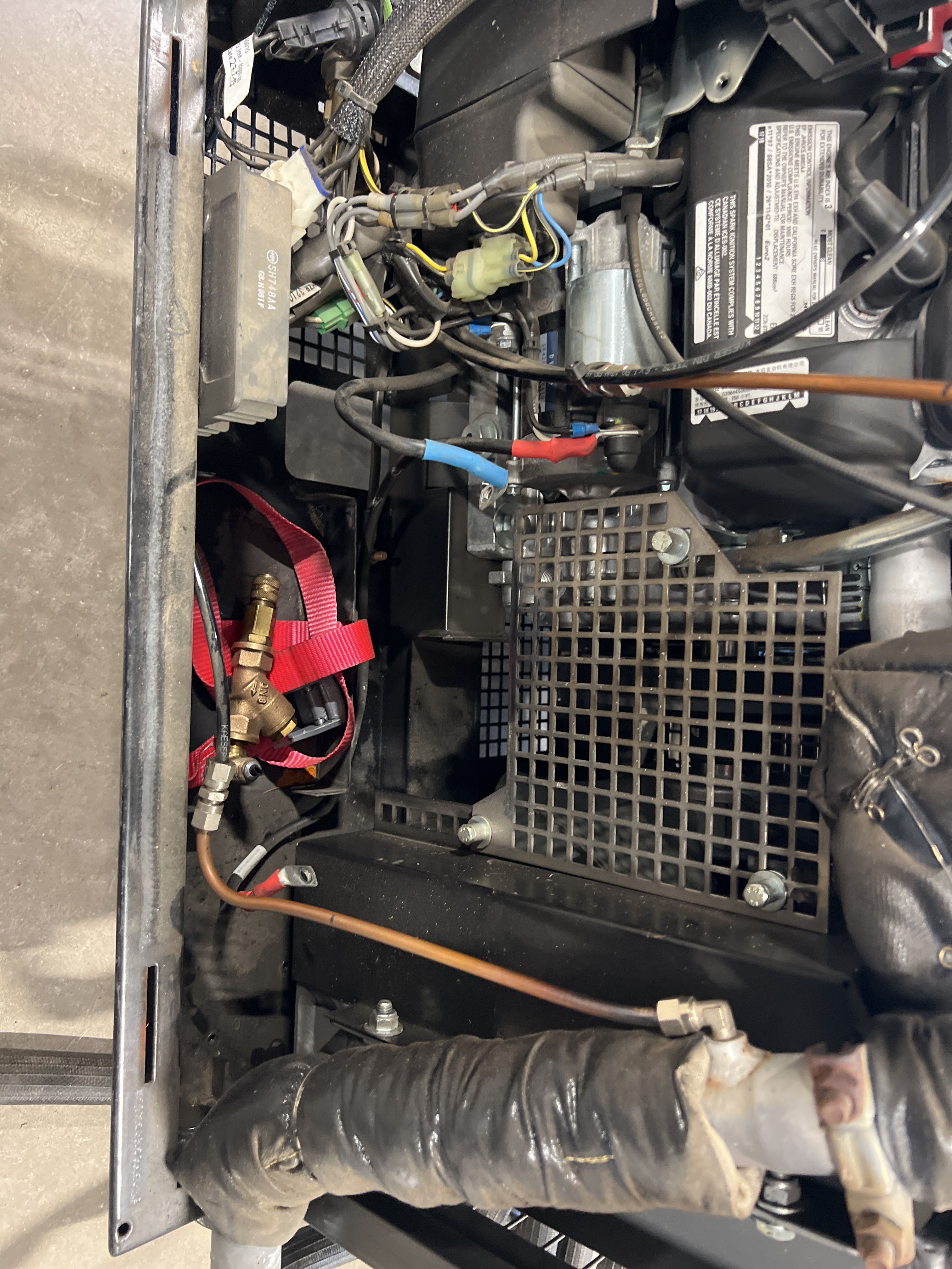 Compressor for fiber blowing - Kaeser Mobilair M17A - PS Auction