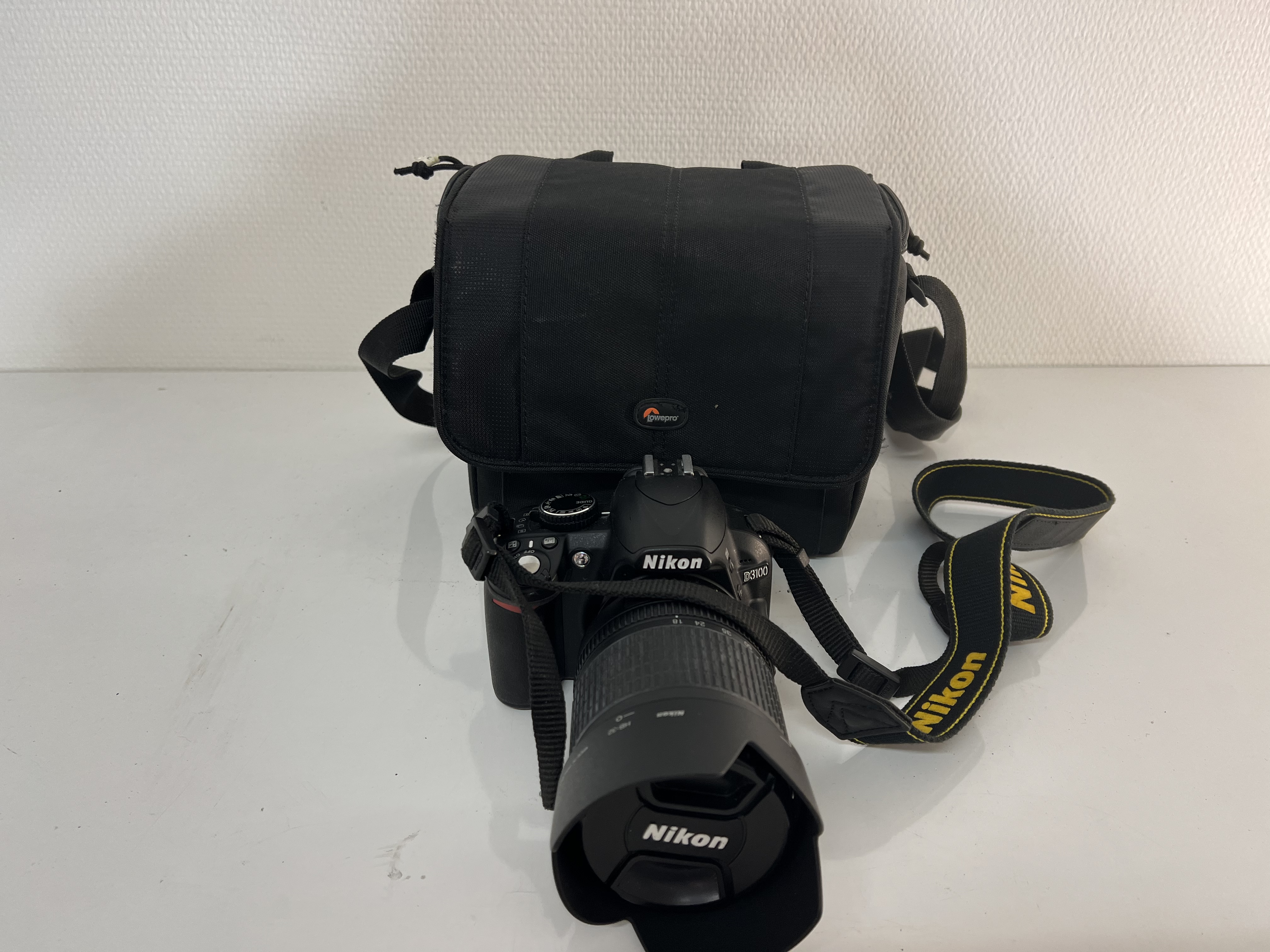 Nikon D3100 (フィッシング防止機能付きバッグ、保管ボックス、レンズ