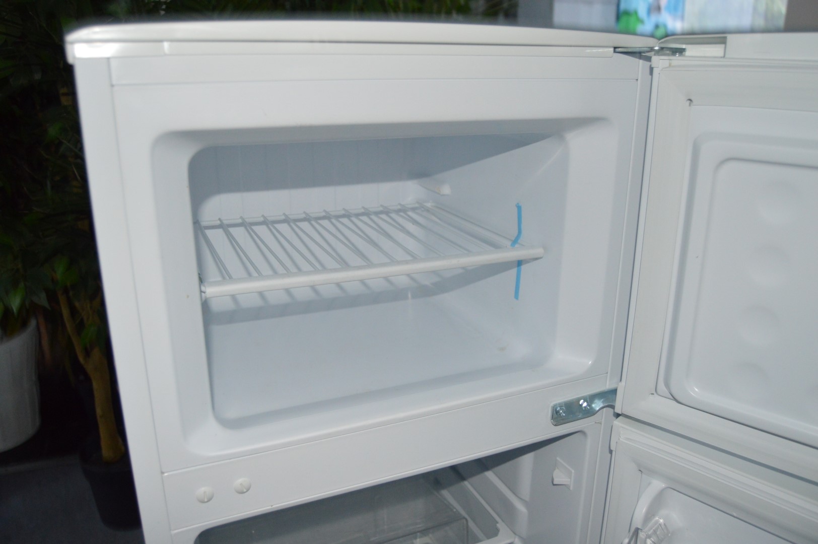 Matsui fridge / freezer PS Auction We value the future Largest in