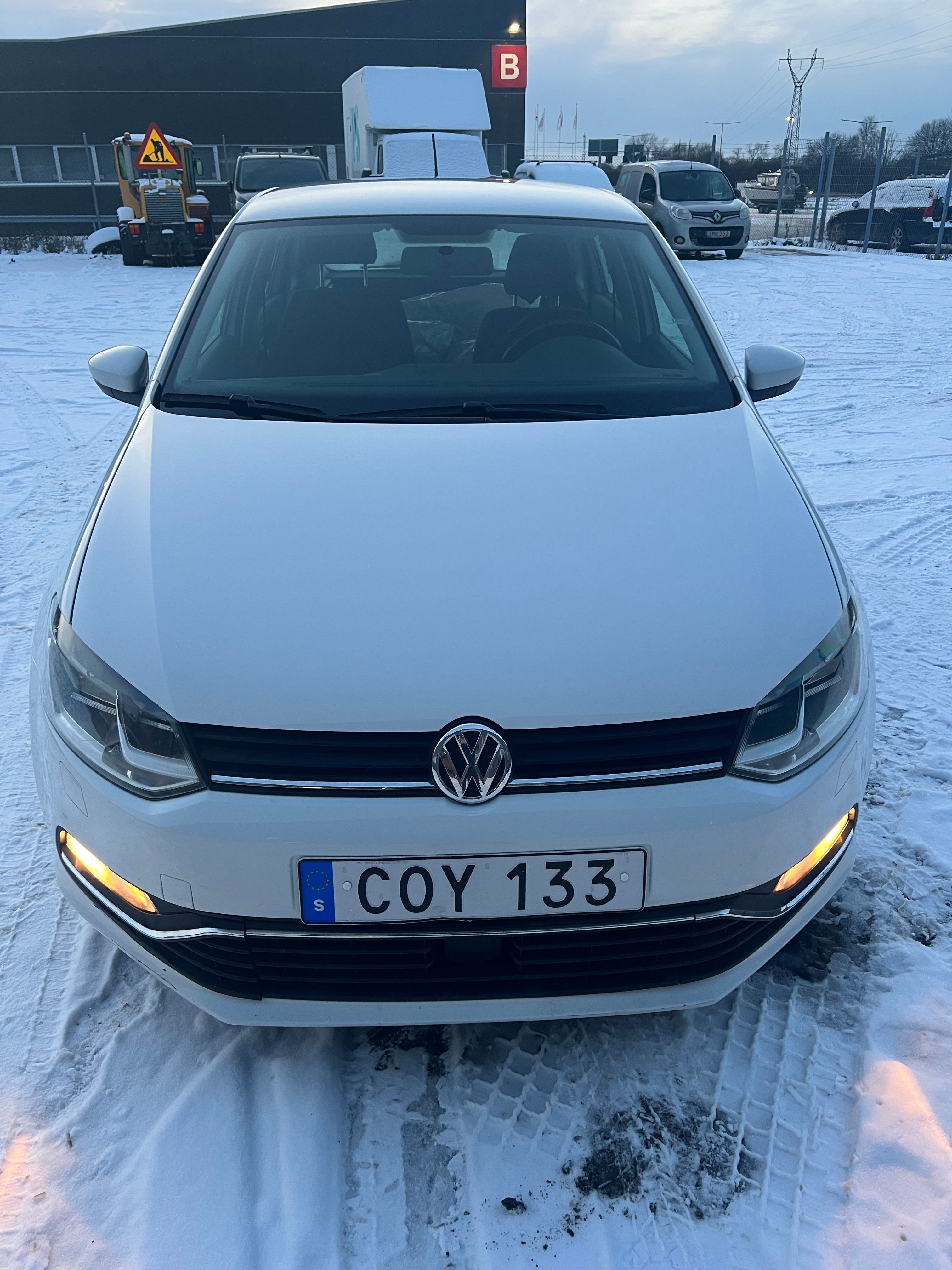 Volkswagen Polo 5-door 1.2 TSI Manual, 90hp, 2016 - PS Auction