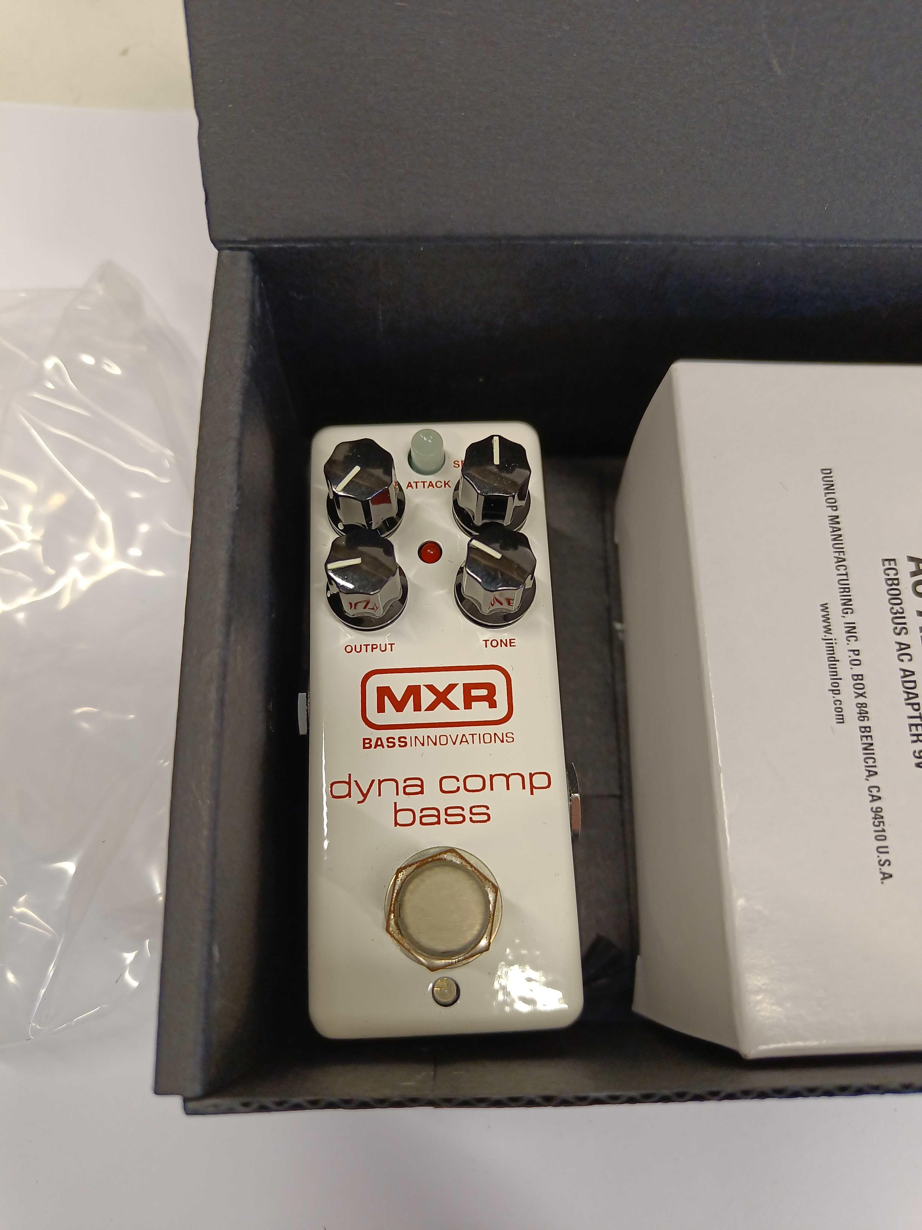 Base effect pedal MXR Dyna com bass mini