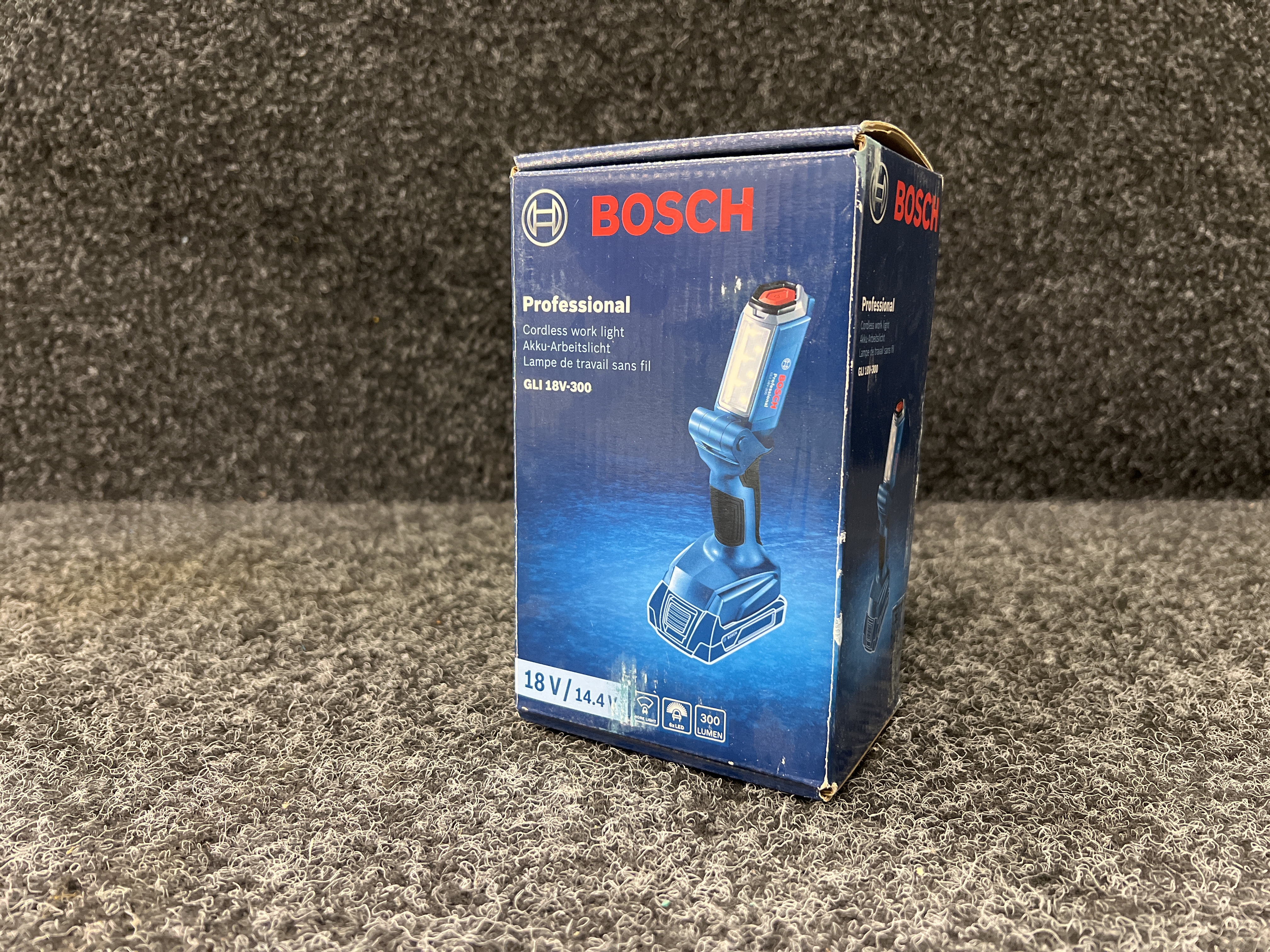 bosch 18 volt 300 lumen led rechargeable power tool flashlight Professional 18V System GLI 18V-300 Cordless Construction site floodlight (max. Brightness Lumen, excluding Batteries and Charger, in Carton) The Bosch GLI18V Bosch GLI 18V-300 Cordless Jobsite
