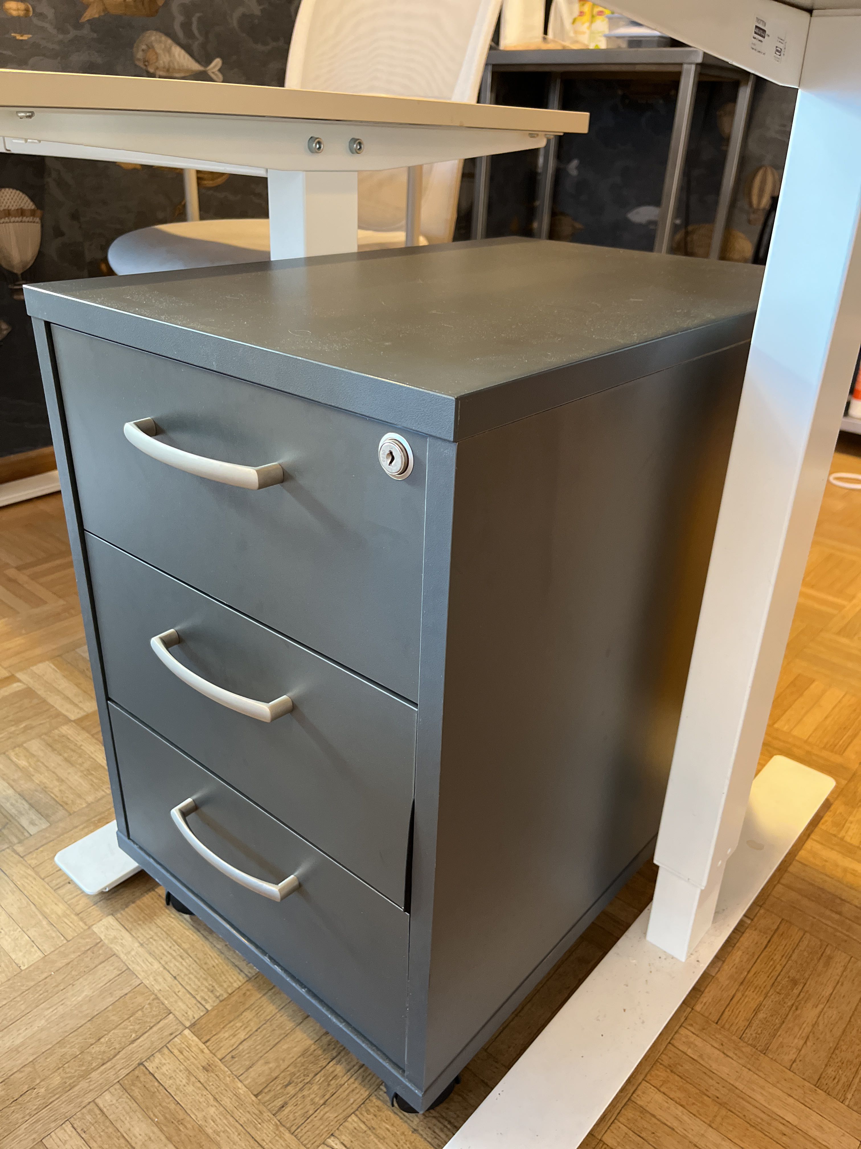 Office furniture PS Auction We value the future Largest in net