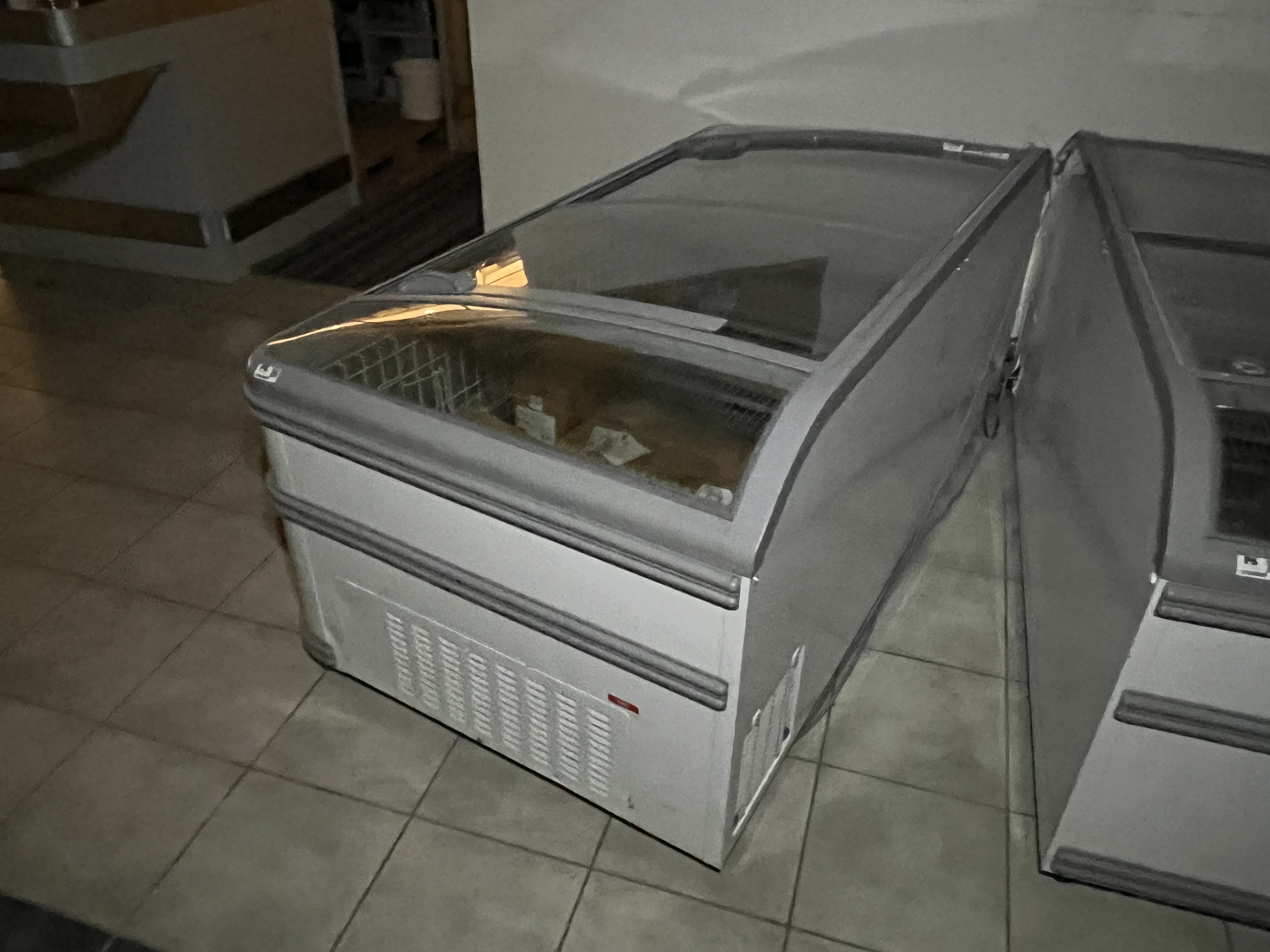 Freezer box, AHT Miami 185 - PS Auction - We value the future